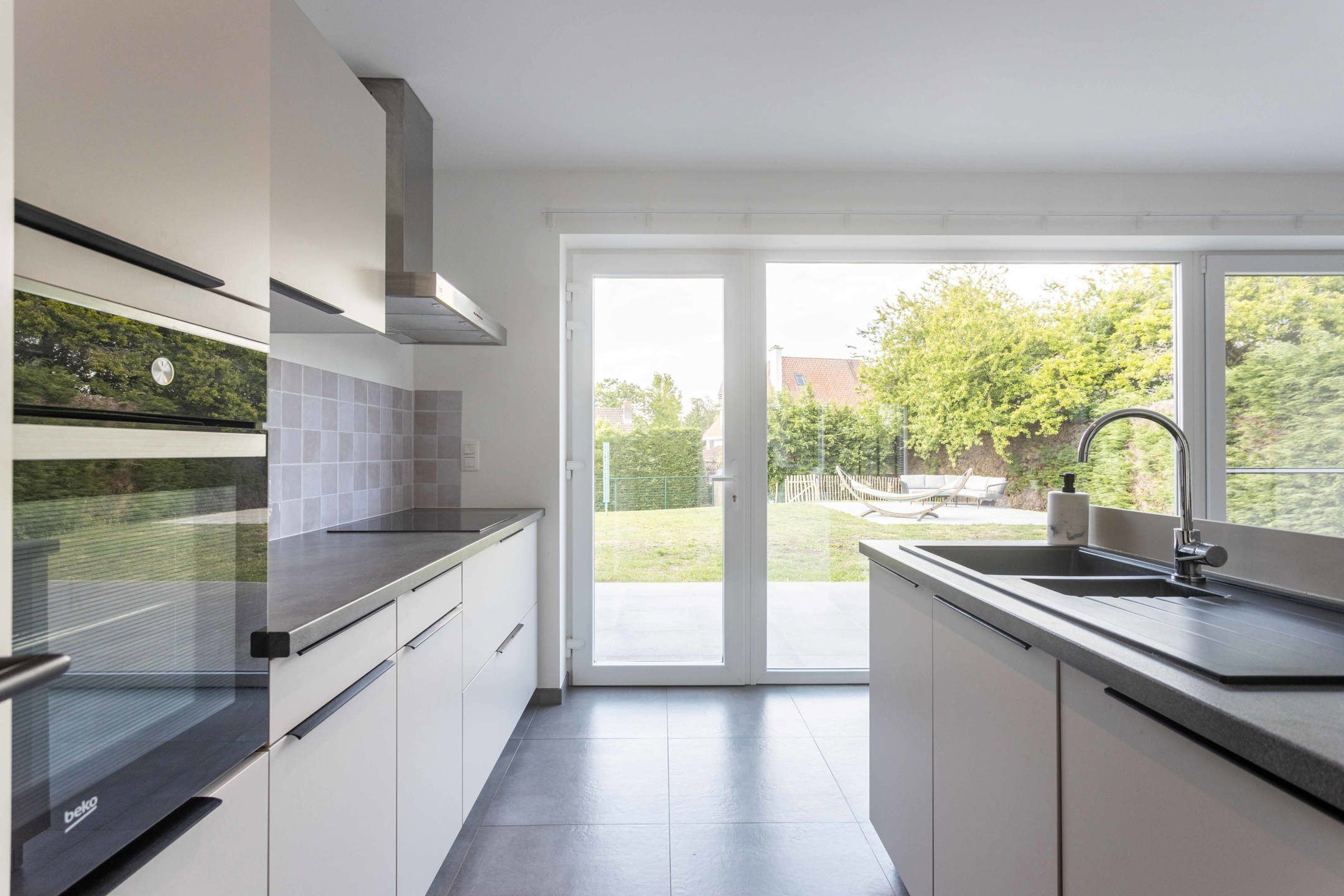 Recente (nieuw)bouwwoning  op een gunstige locatie foto 12