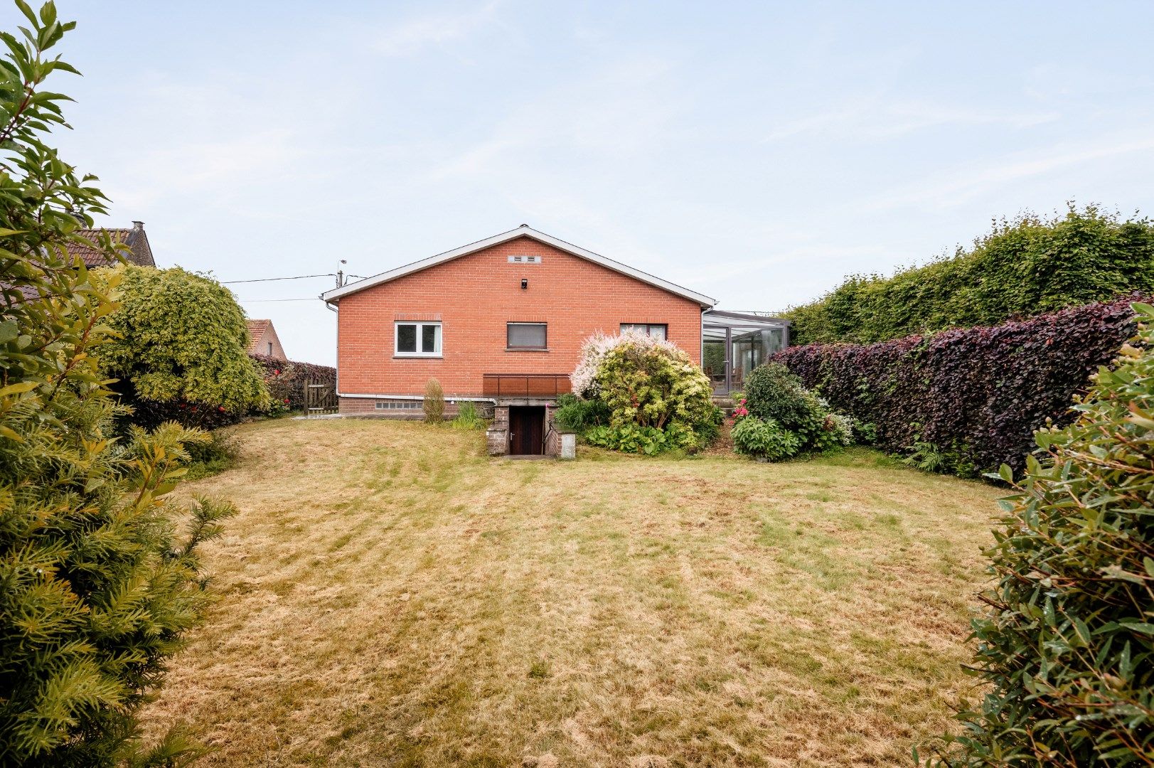 LANDELIJKE WONING OP 700m² MET 3 SLPKS, VOLLEDIG ONDERKELDER EN TUIN foto 19