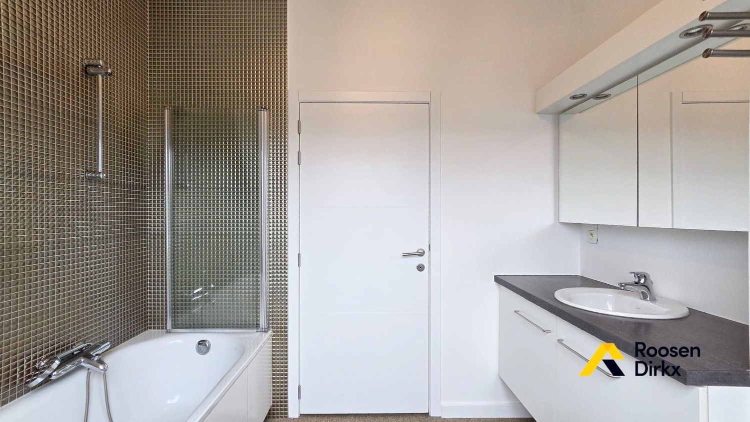 Appartement (duplex) met een bewoonbare oppervlakte van 117m² en 3 slaapkamers in het centrum van Bree foto 20