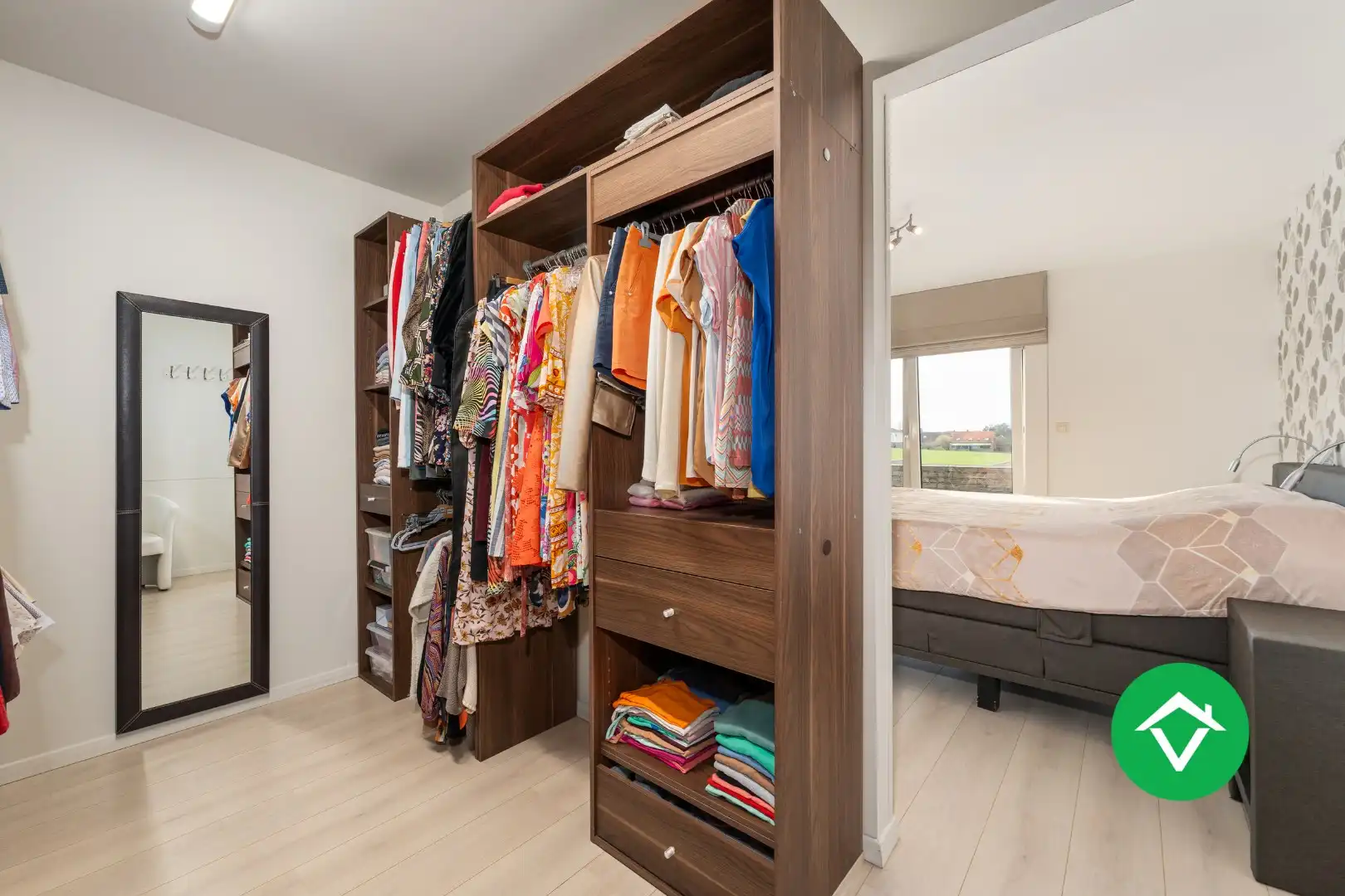 Alleenstaande woning met 4 slaapkamers en garage te Aartrijke foto 20