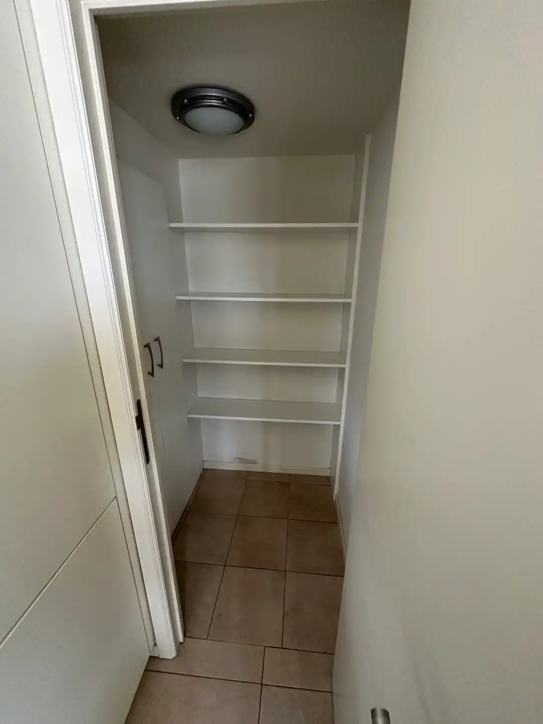 Appartement te huur foto 13