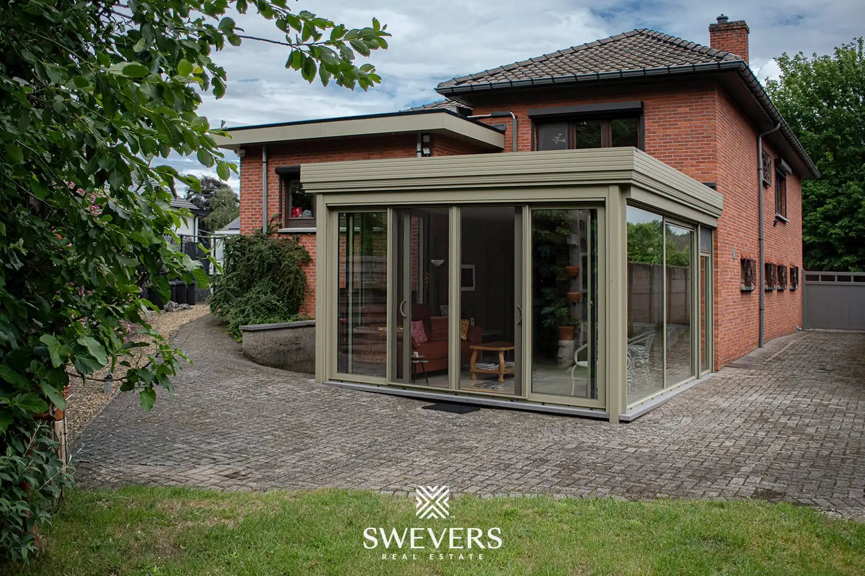 Ruime open bebouwing met polyvalent bijgebouw op toplocatie in Heusden-Zolder foto 14