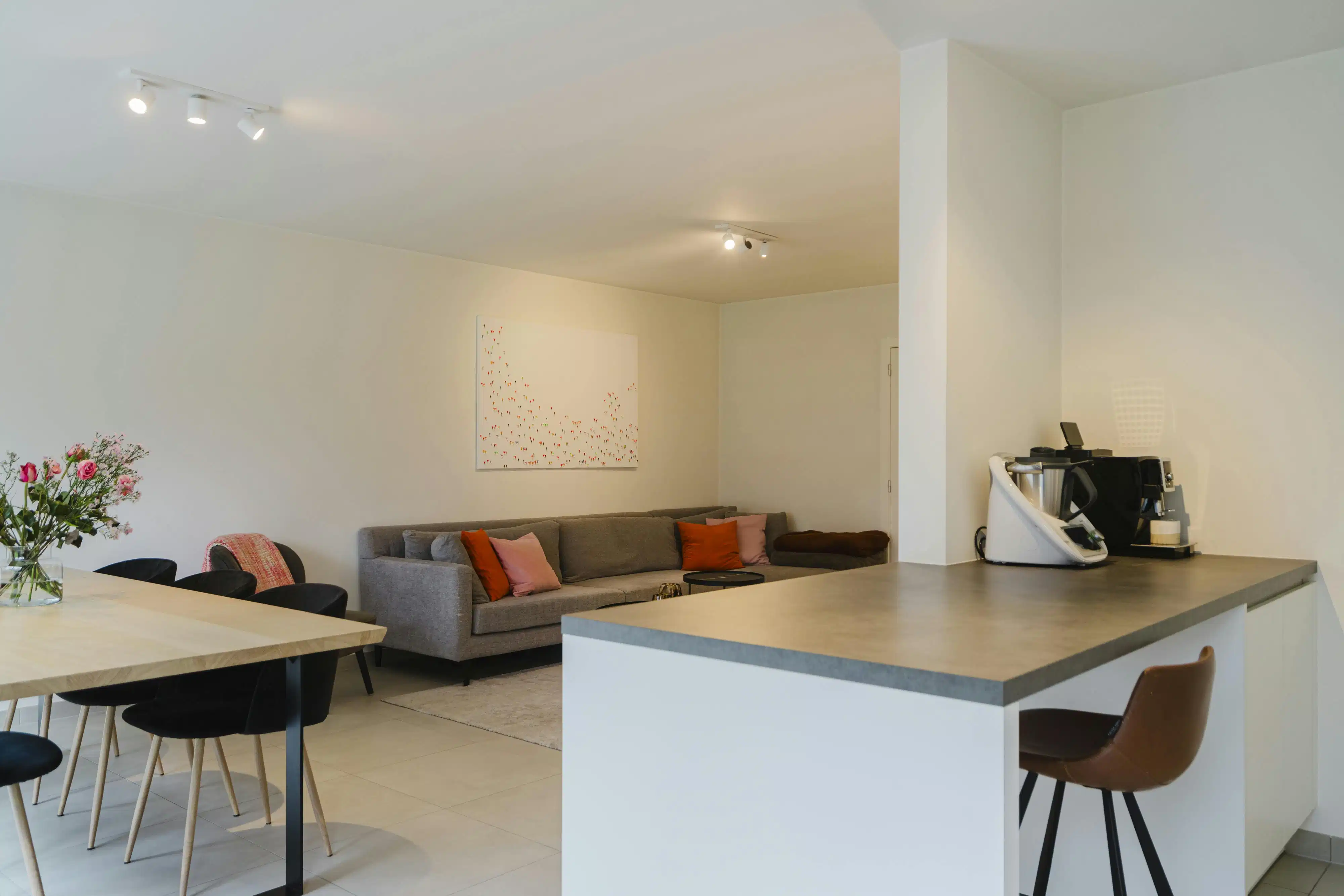 Recente nieuwbouwwoning te koop in Wevelgem! foto 7