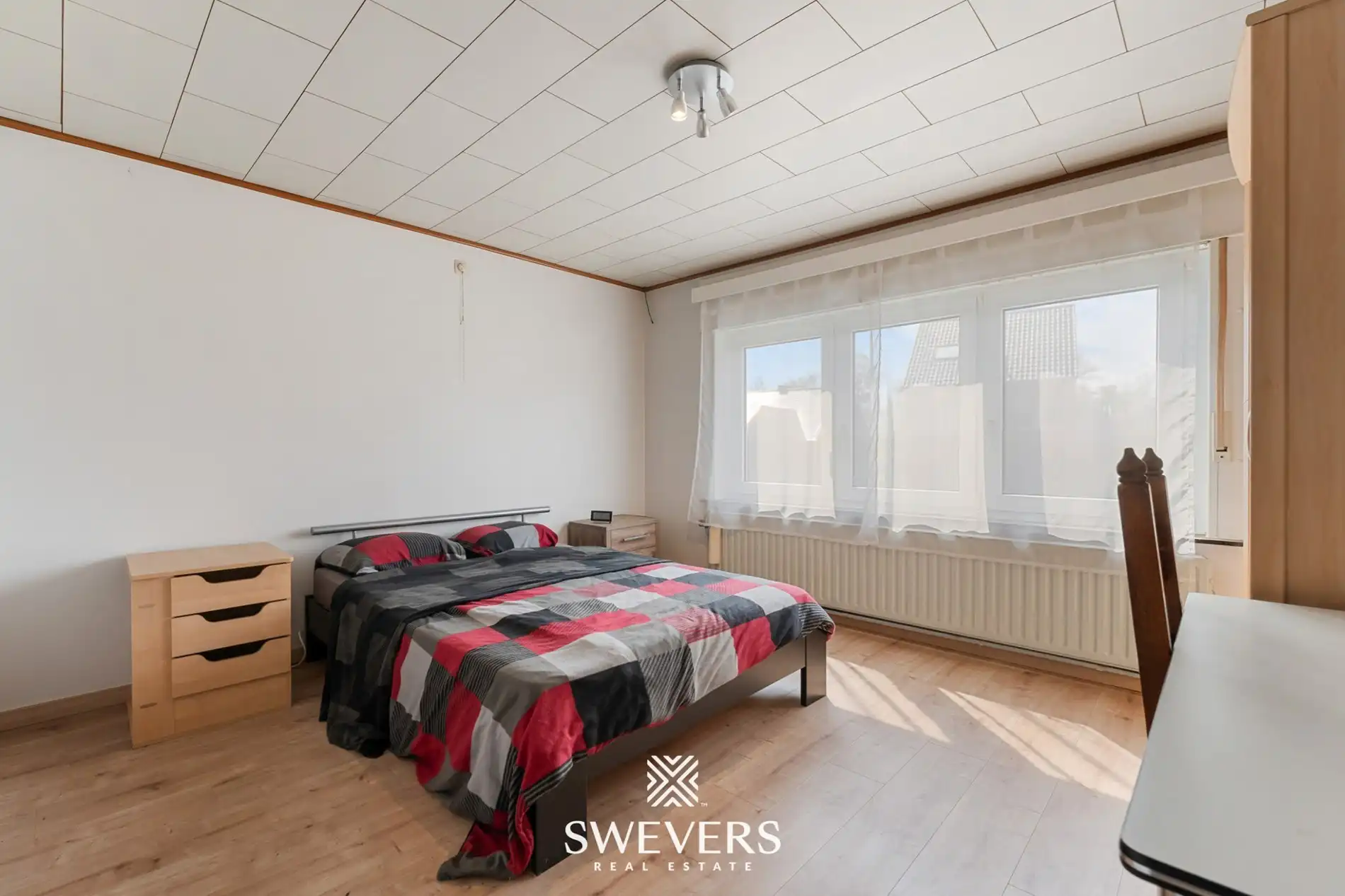 Open bebouwing met 3 slaapkamers, ruime zolder (21 m²) en inpandige garage in Beringen foto 13