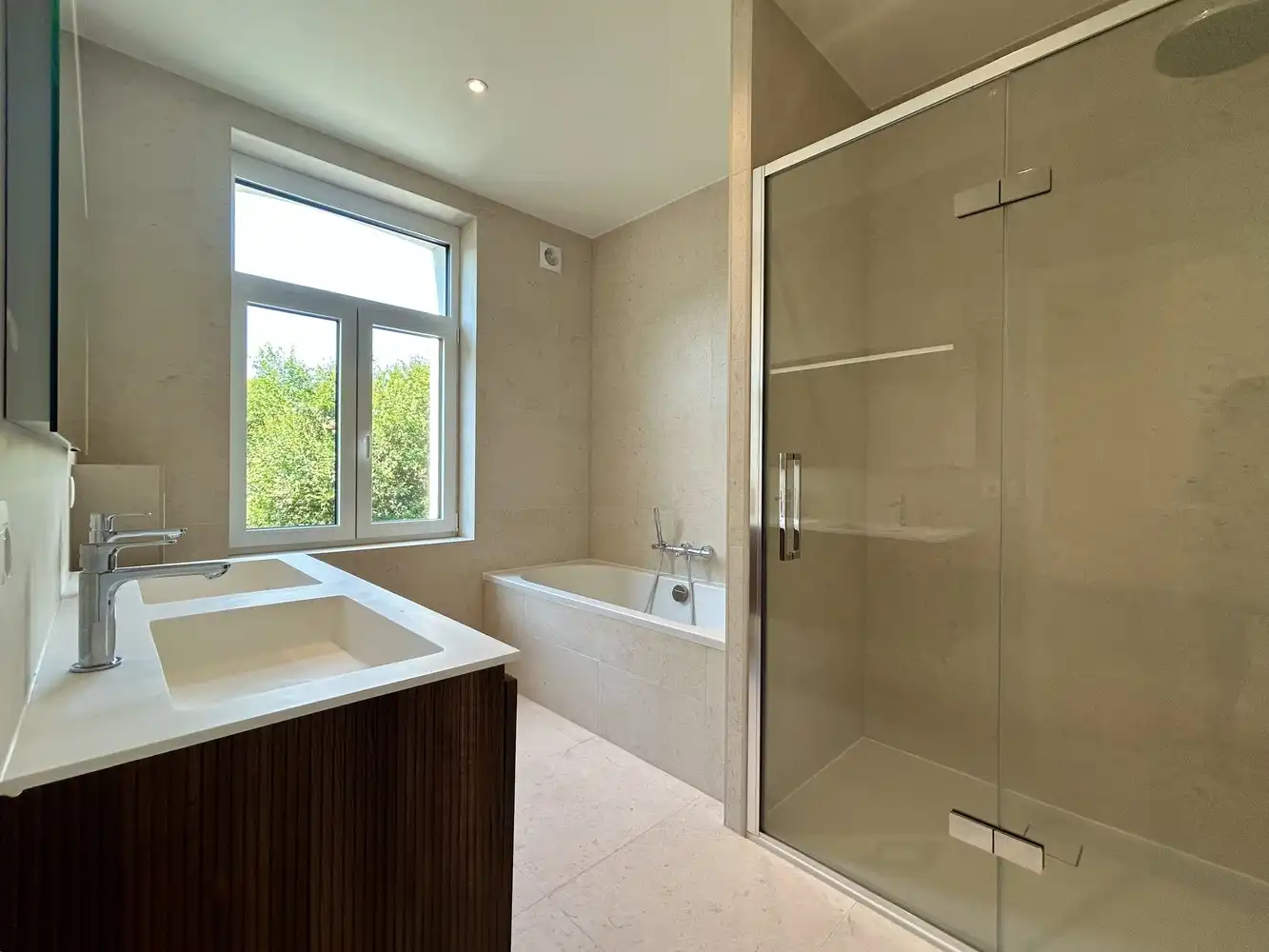 Instapklare, volledig gerenoveerde woning op toplocatie in het centrum van Leuven foto 15