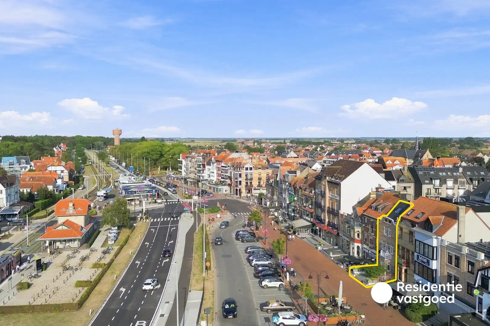 Wonen boven, ondernemen beneden: volledig gerenoveerd restaurant met luxueuze woonst in hartje De Haan foto 34