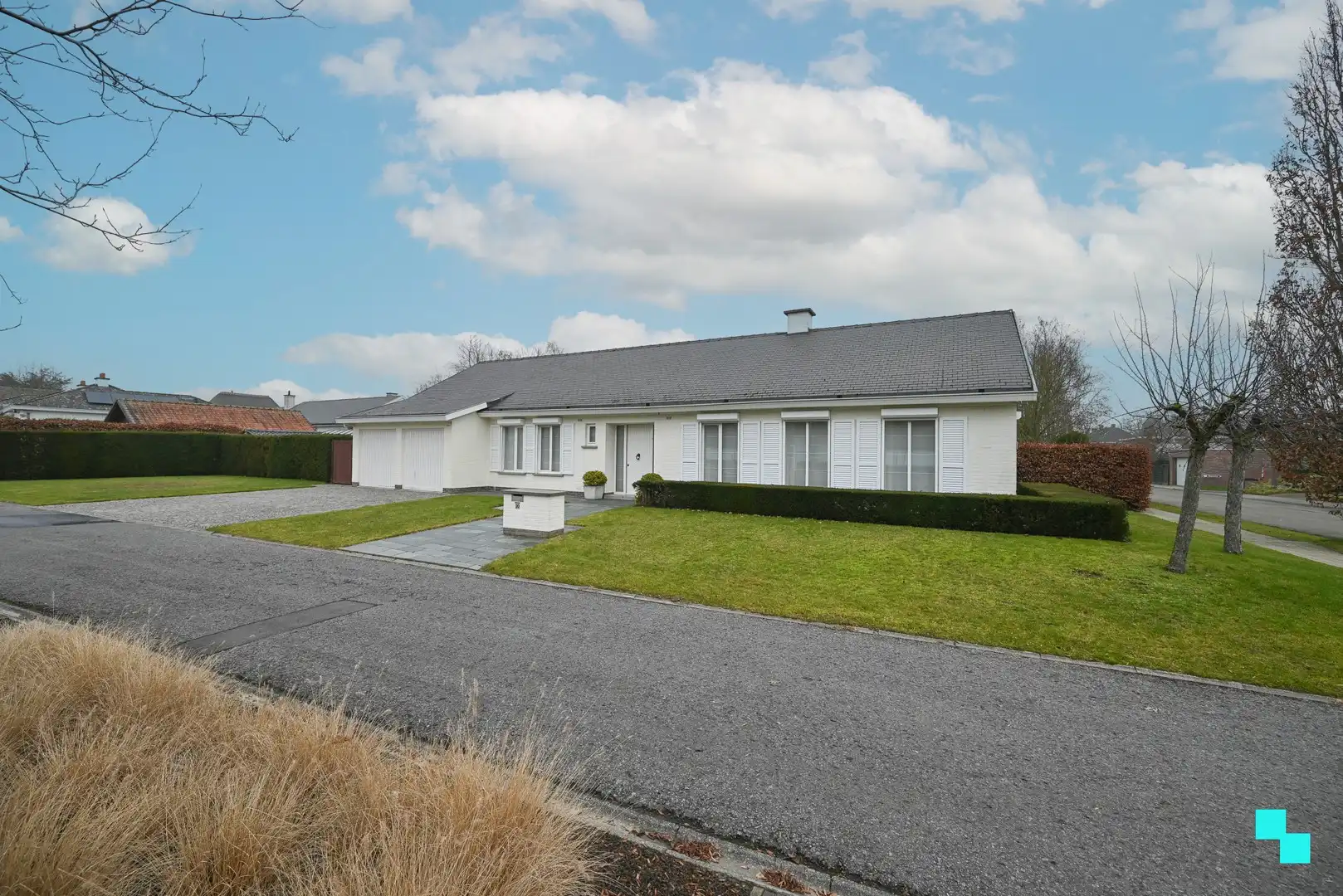 Verrassend ruime woning op hoekperceel te Izegem, Bosmolens foto 36