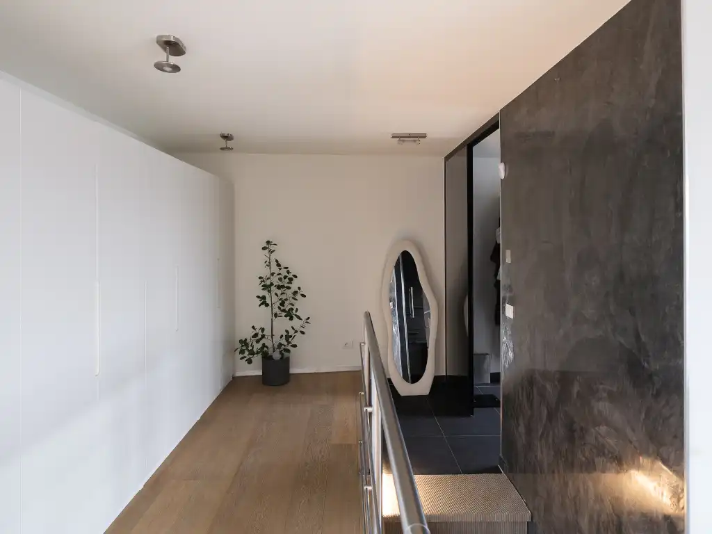 Ruim en lichtrijk duplexappartement met 2 slaapkamers, meerdere terrassen en staanplaats aan Ter Platen foto 19