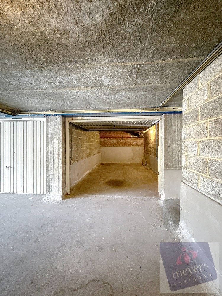 Ruim appartement met 2 slaapkamers en garage foto 19