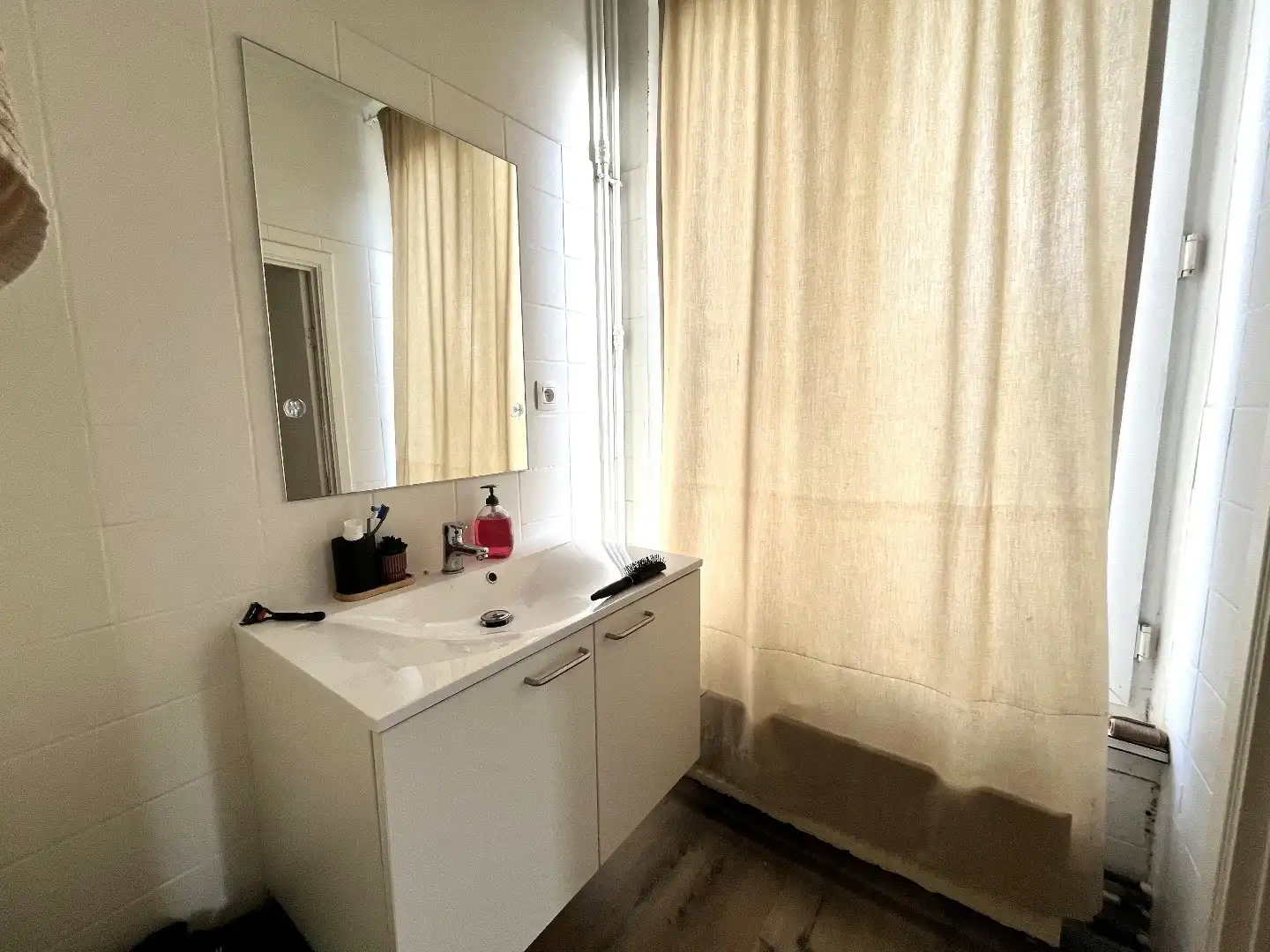 Knus appartement nabij Sint-Jansplein foto 8