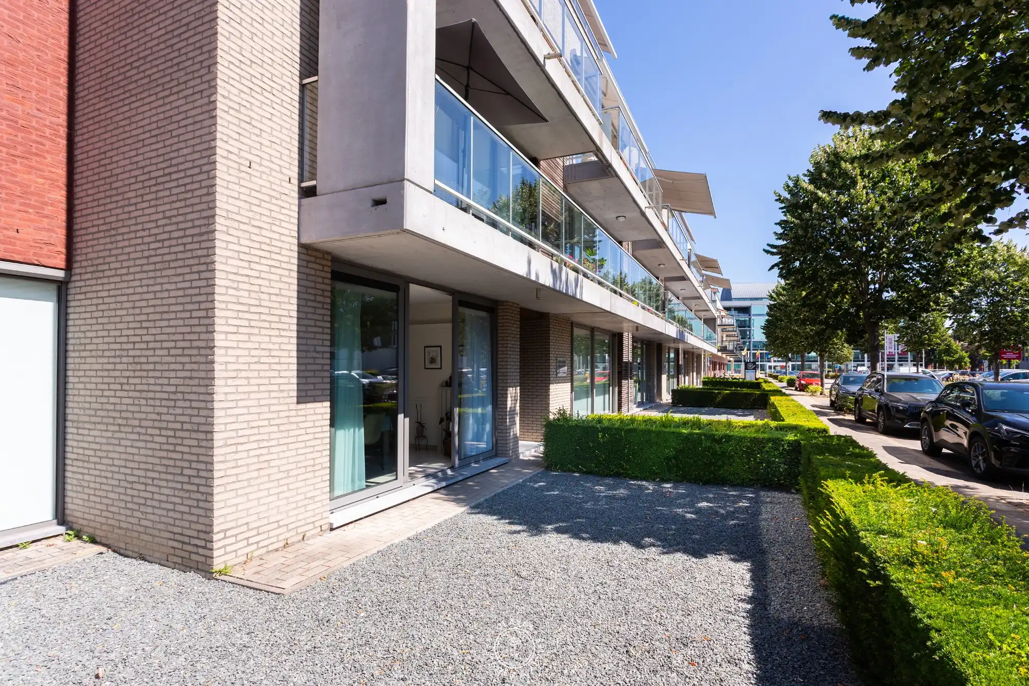 Gelijkvloers appartement met tuin en autostaanplaats op De Zaat foto {{pictureIndex}}