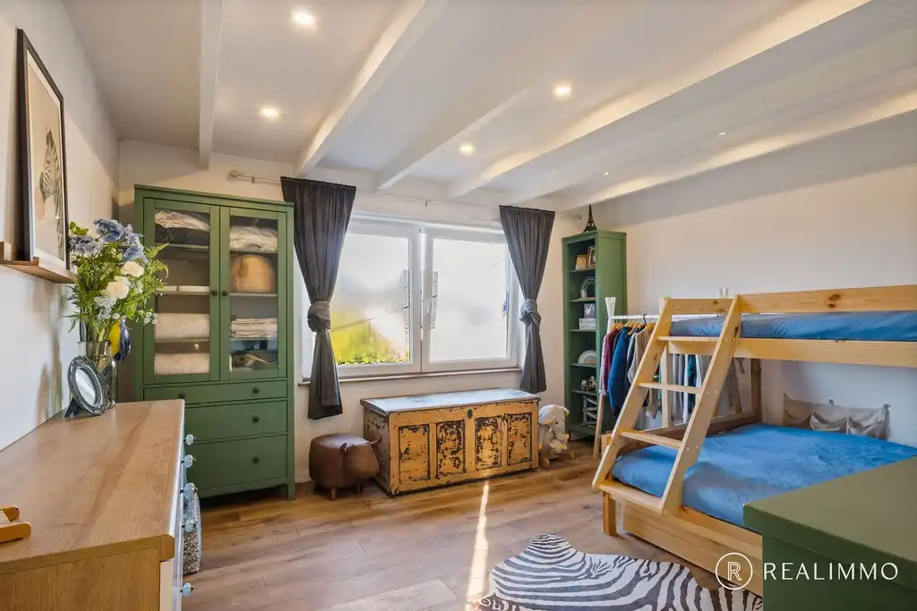 Stijlvol gerenoveerde woning met loods aan de voet van de Kluis! foto 24
