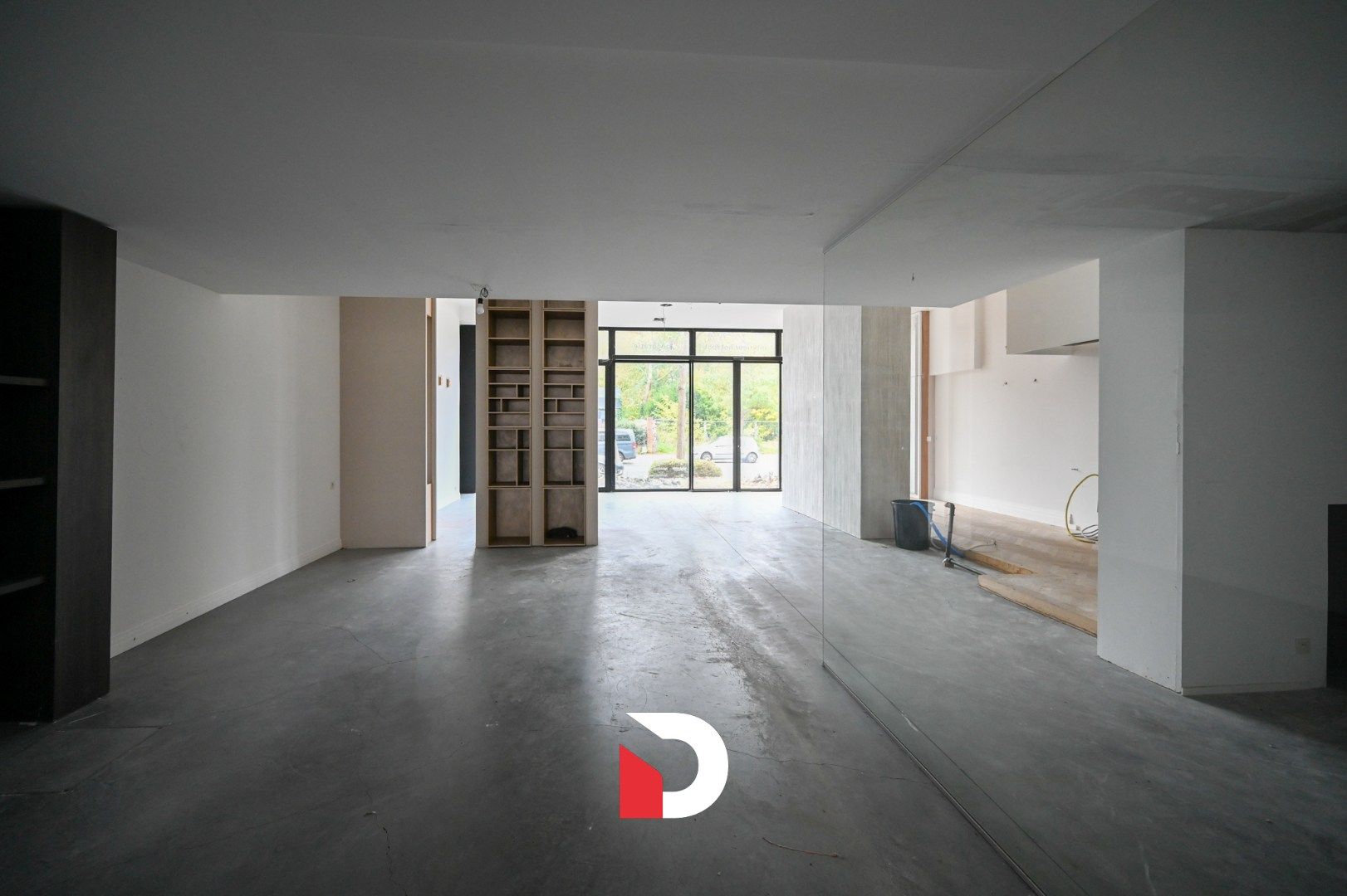 Gerenoveerd handelspand / winkelruimte op een strategische locatie te Assebroek. foto 20