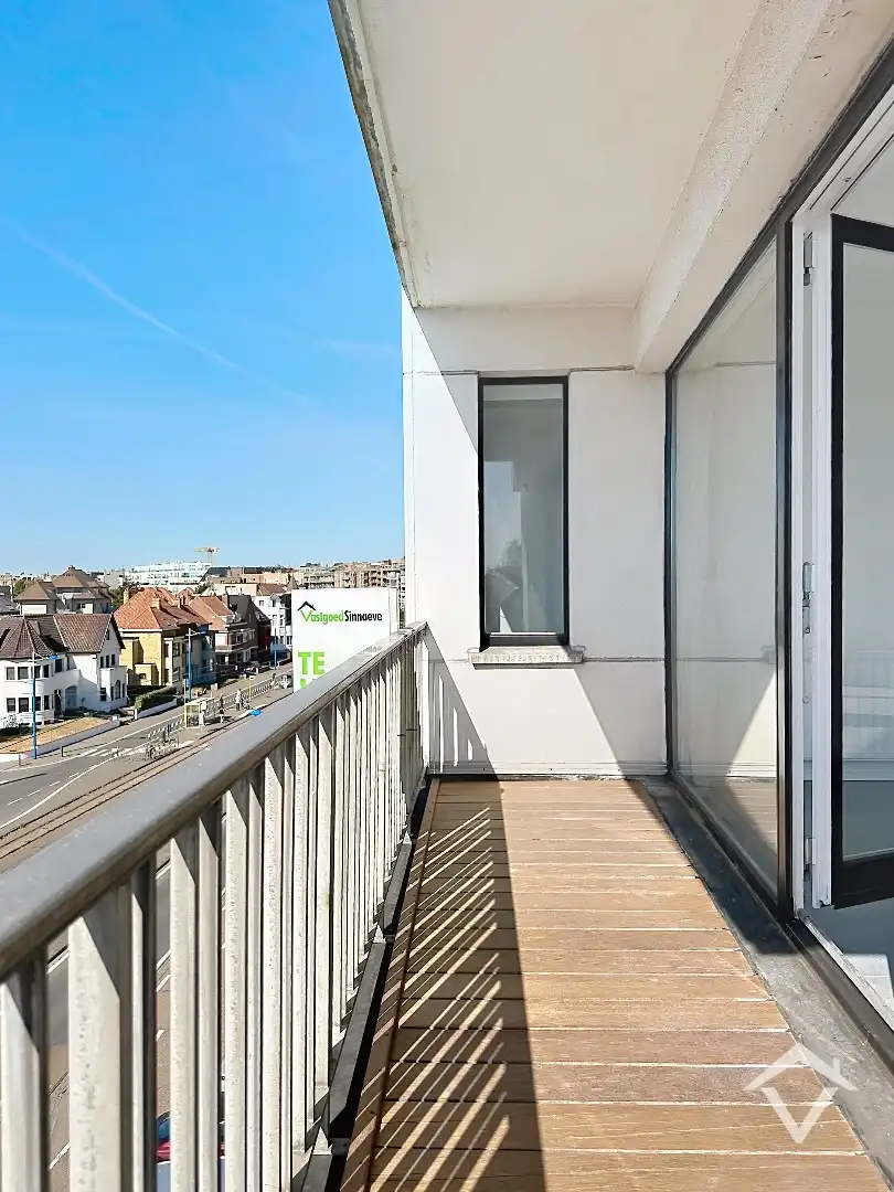 VOLLEDIG VERNIEUWD APPARTEMENT MET AUTOSTAANPLAATS OP EEN TOPLOCATIE IN KOKSIJDE foto 28