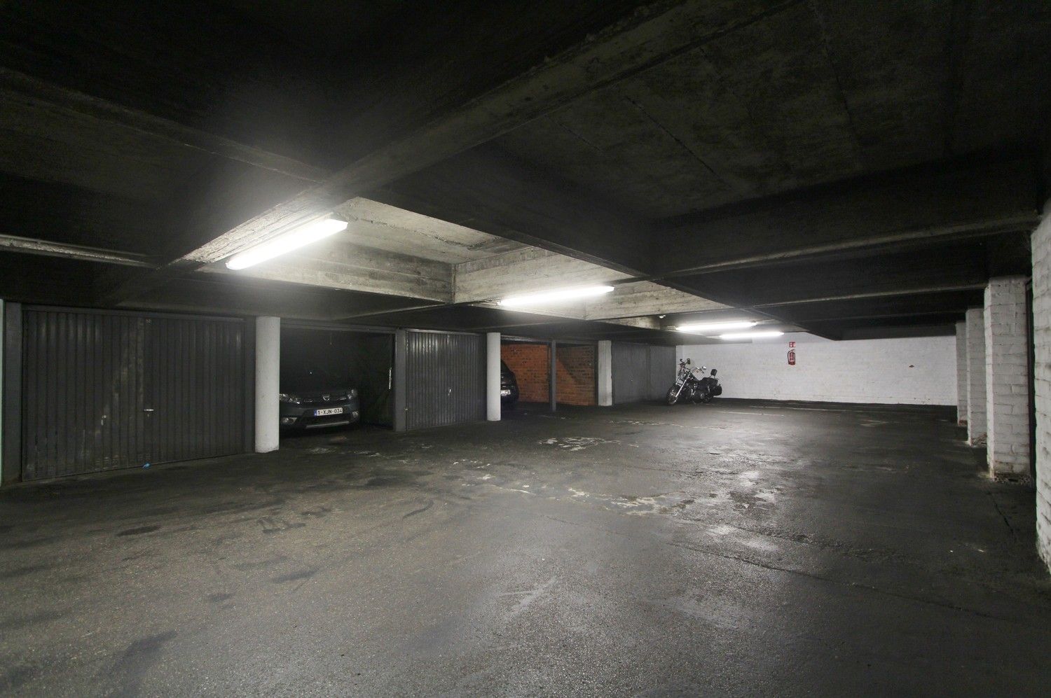 Garagebox in het centrum! foto 4