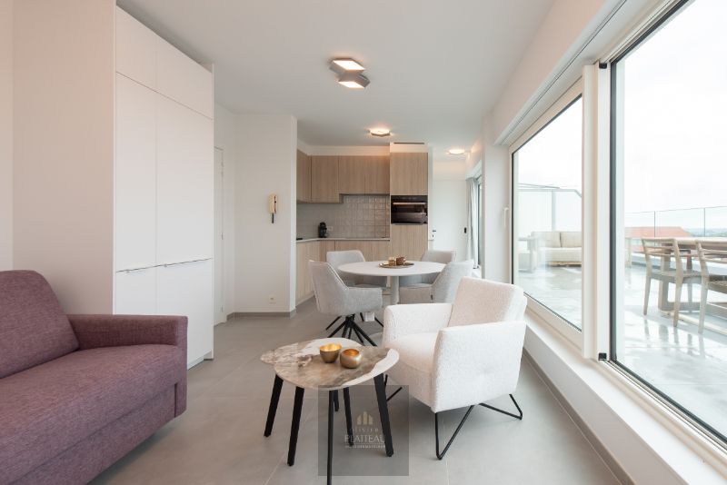 Volledig vernieuwde instapklare dakstudio met groot zonneterras & magnifiek uitzicht! foto 14