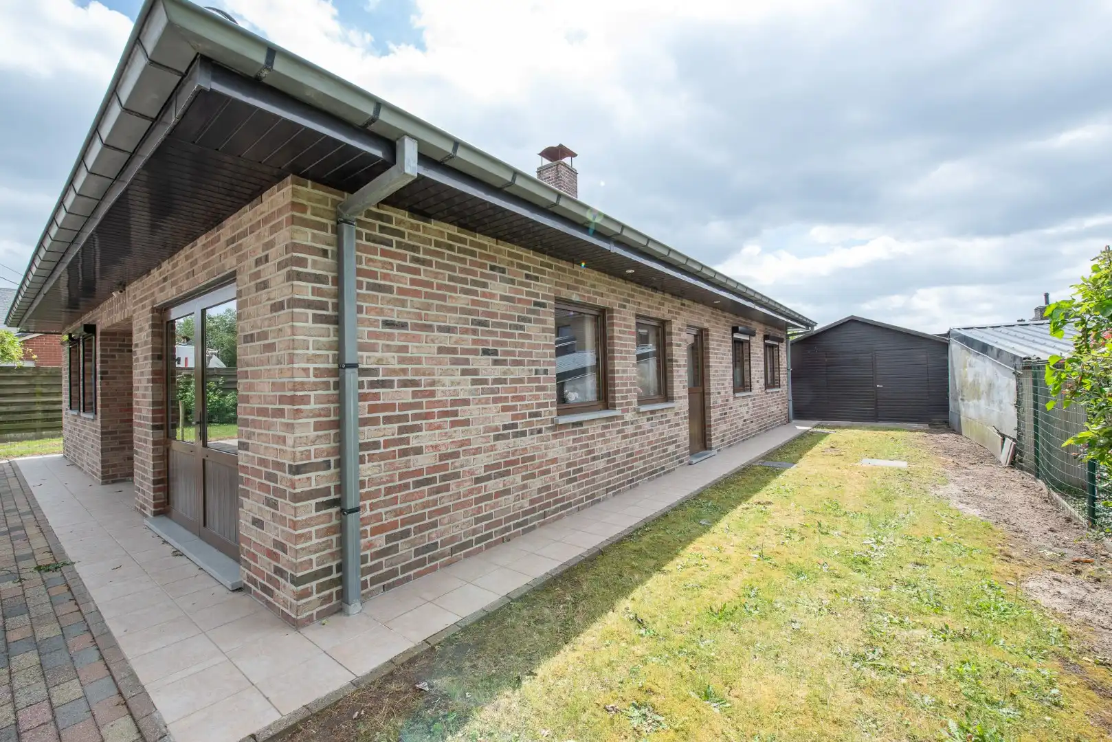 🎉 OPENDEUR zaterdag 13/06 🎉 Iedereen welkom van 12u t.e.m. 13u!   Rustig gelegen, goed onderhouden bungalow op 603 m² in Zulte foto 17