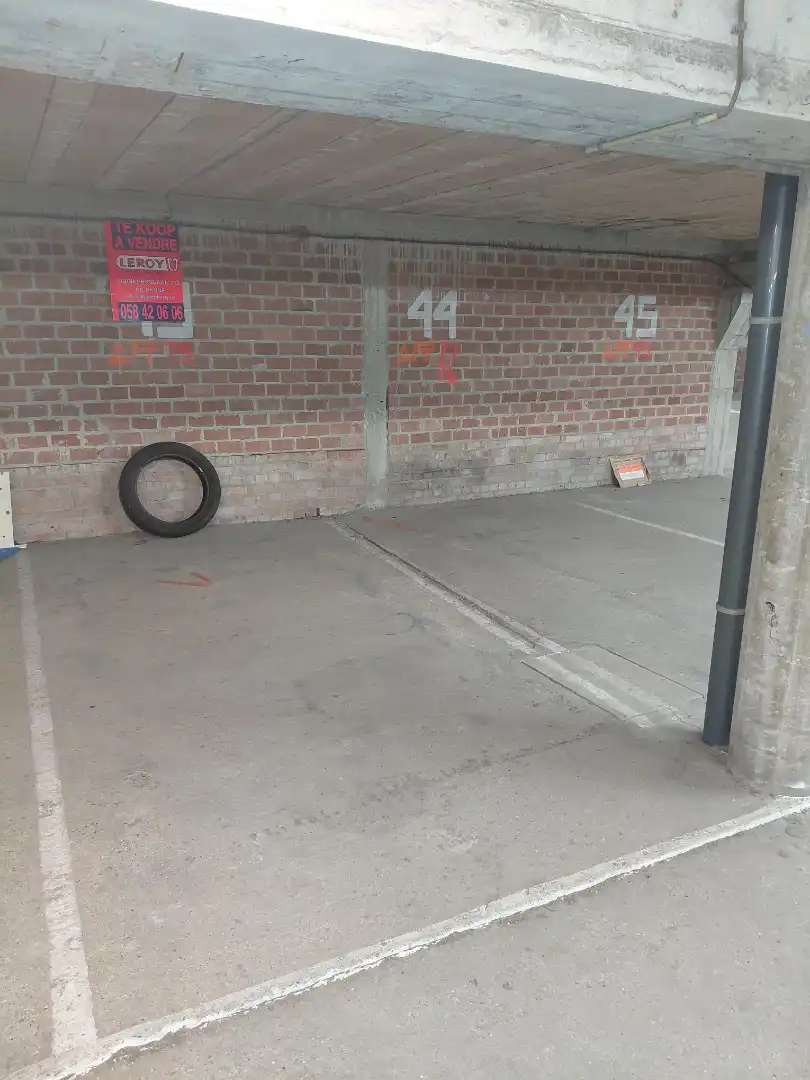 Parkeerplaats te koop foto 2