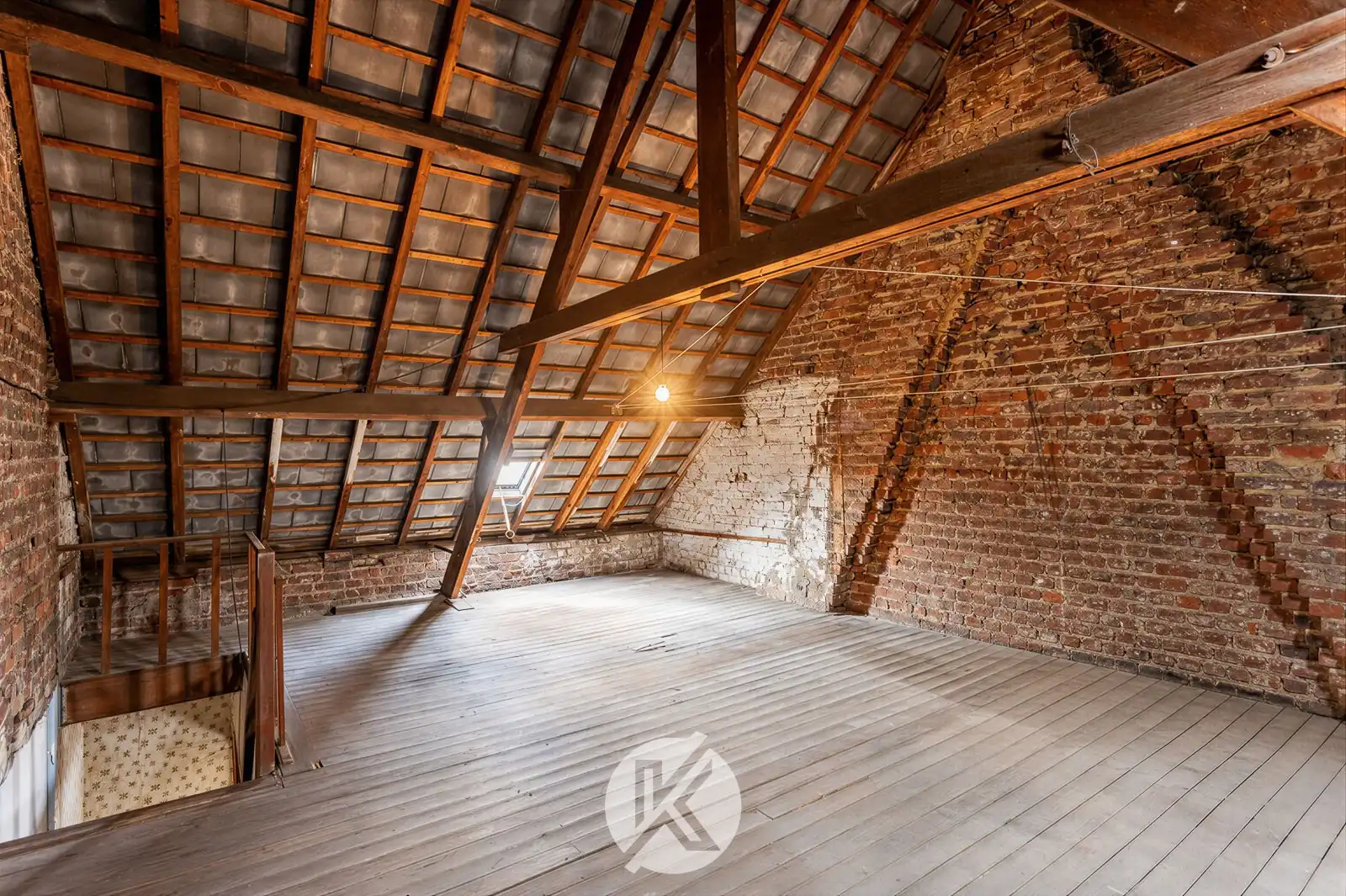 Renovatiewoning op gunstige ligging foto 11