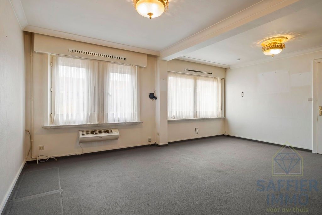 Unieke bel-etage woning in rustige buurt nabij het centrum van Izegem foto 13