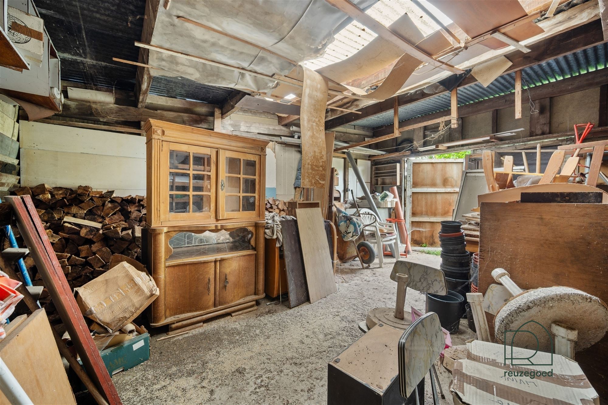 Te renoveren huis (tweewoonst)  met mogelijkheid tot 2 bouwgronden foto 24