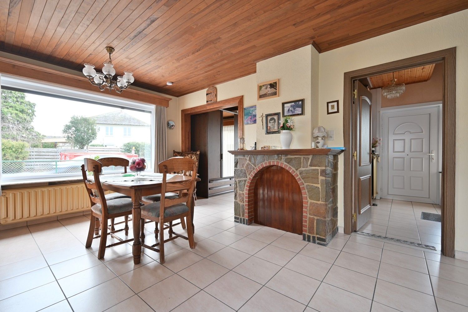 Te renoveren woning met uitzonderlijk potentieel op toplocatie in Neerharen foto 4