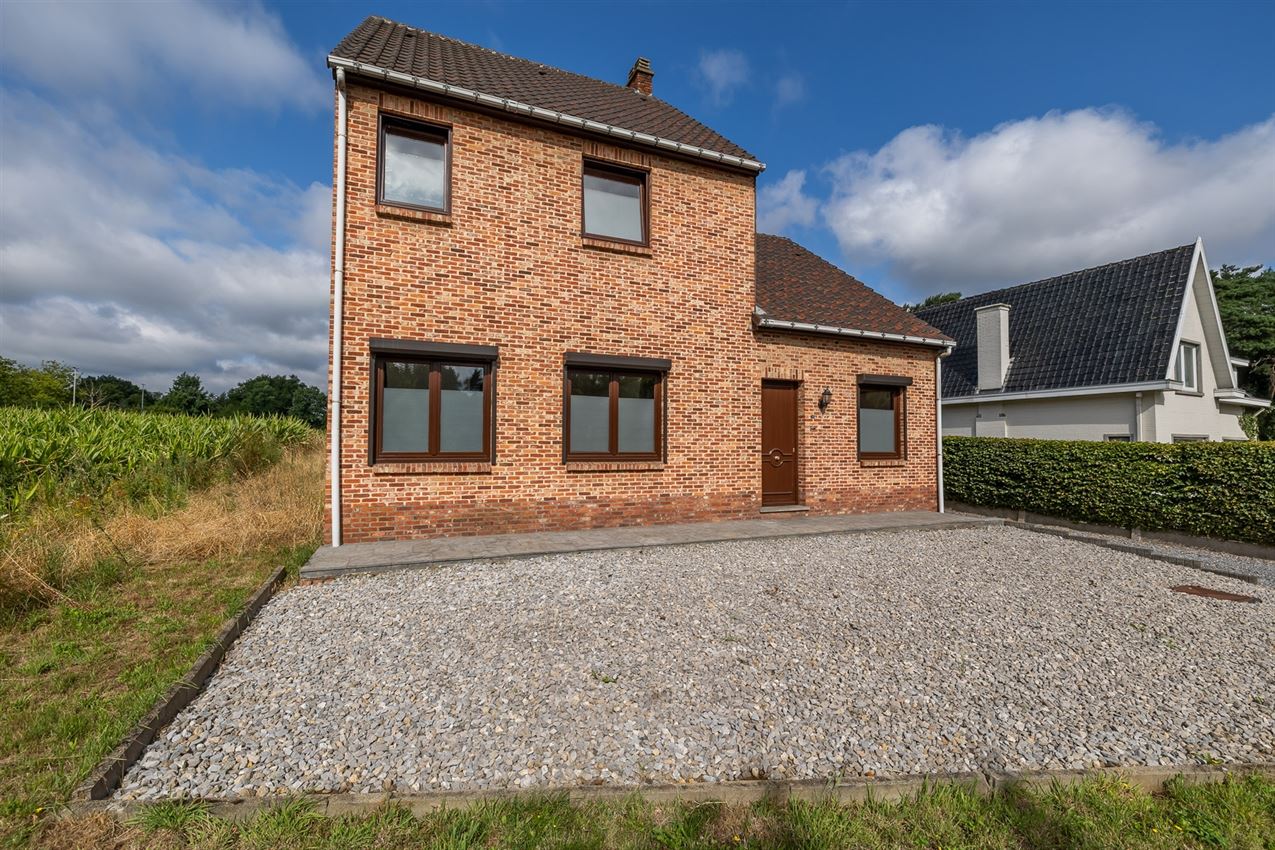hoevewoning, 22a40ca, omgeven door agrarisch gebied foto 43
