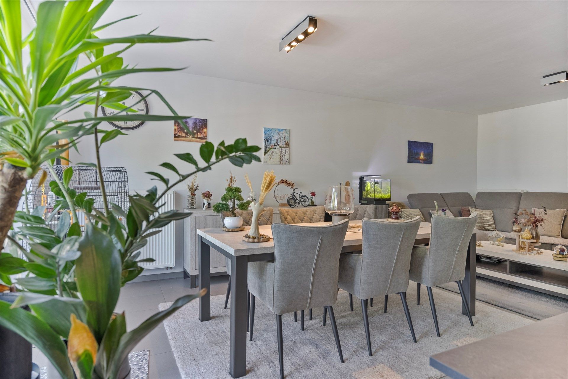 Comfortabel 2 slaapkamer appartement met ondergrondse parkeerplaats en een schitterend uitzicht op uitgestrekt landschap (94m²) foto 9