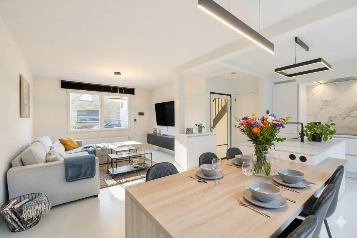 Prachtige moderne woning met hoogwaardige afwerking en  tuin foto 3