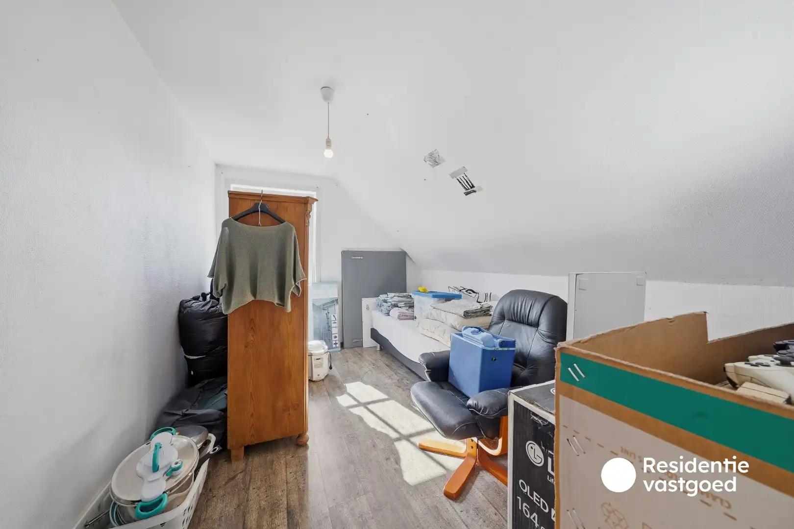 Ruime alleenstaande woning met 4 slaapkamers in rustige omgeving foto 13