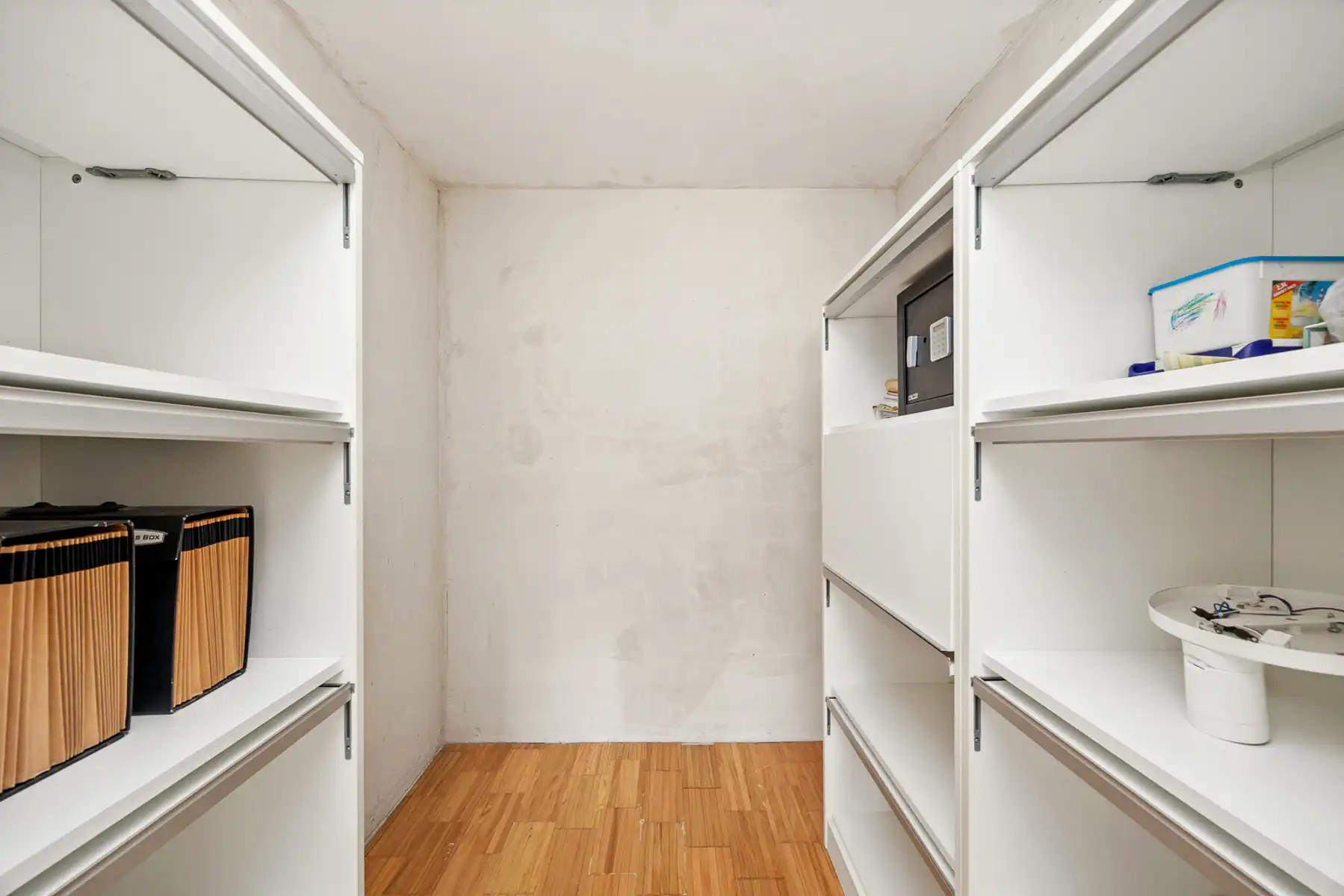 VILLA MET 4 SLAAPKAMERS, 2 BADKAMERS EN KWALITATIEF MAATWERK IN GOOREIND-WUUSTWEZEL TE KOOP foto 24