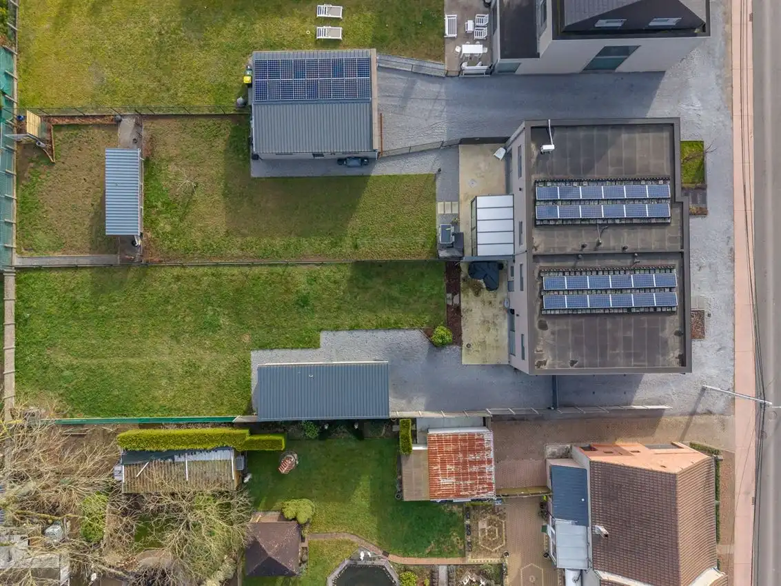 Energiezuinige gezinswoning met 4slk en omheinde tuin foto 3