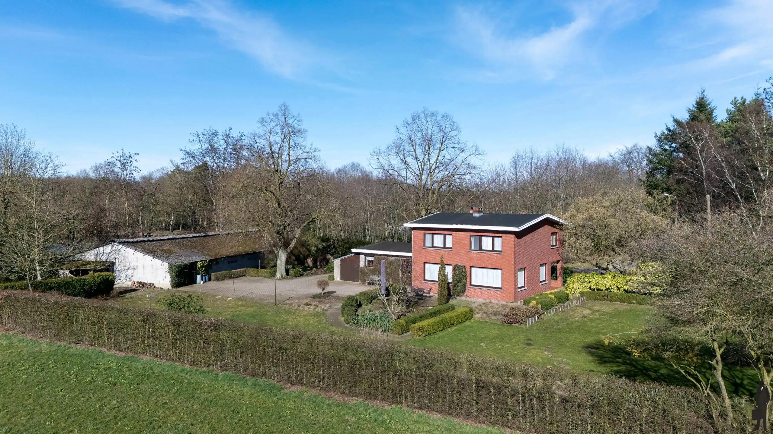 Landelijk gelegen zonevreemde woning met groot bijgebouw te Minderhout foto 17