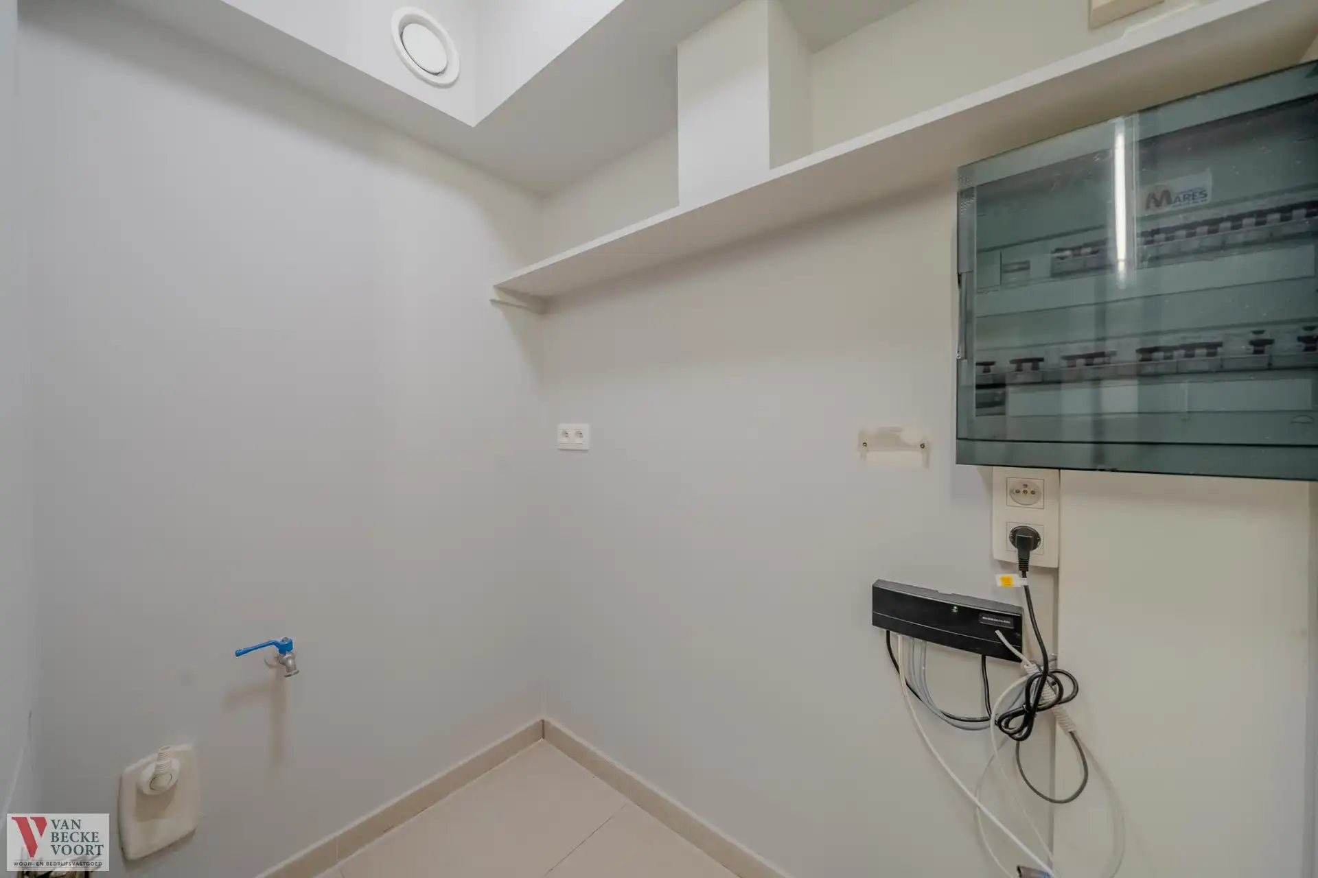 Appartement in gerenoveerd eclectisch herenhuis aan de Sint-Jozefkerk foto 12