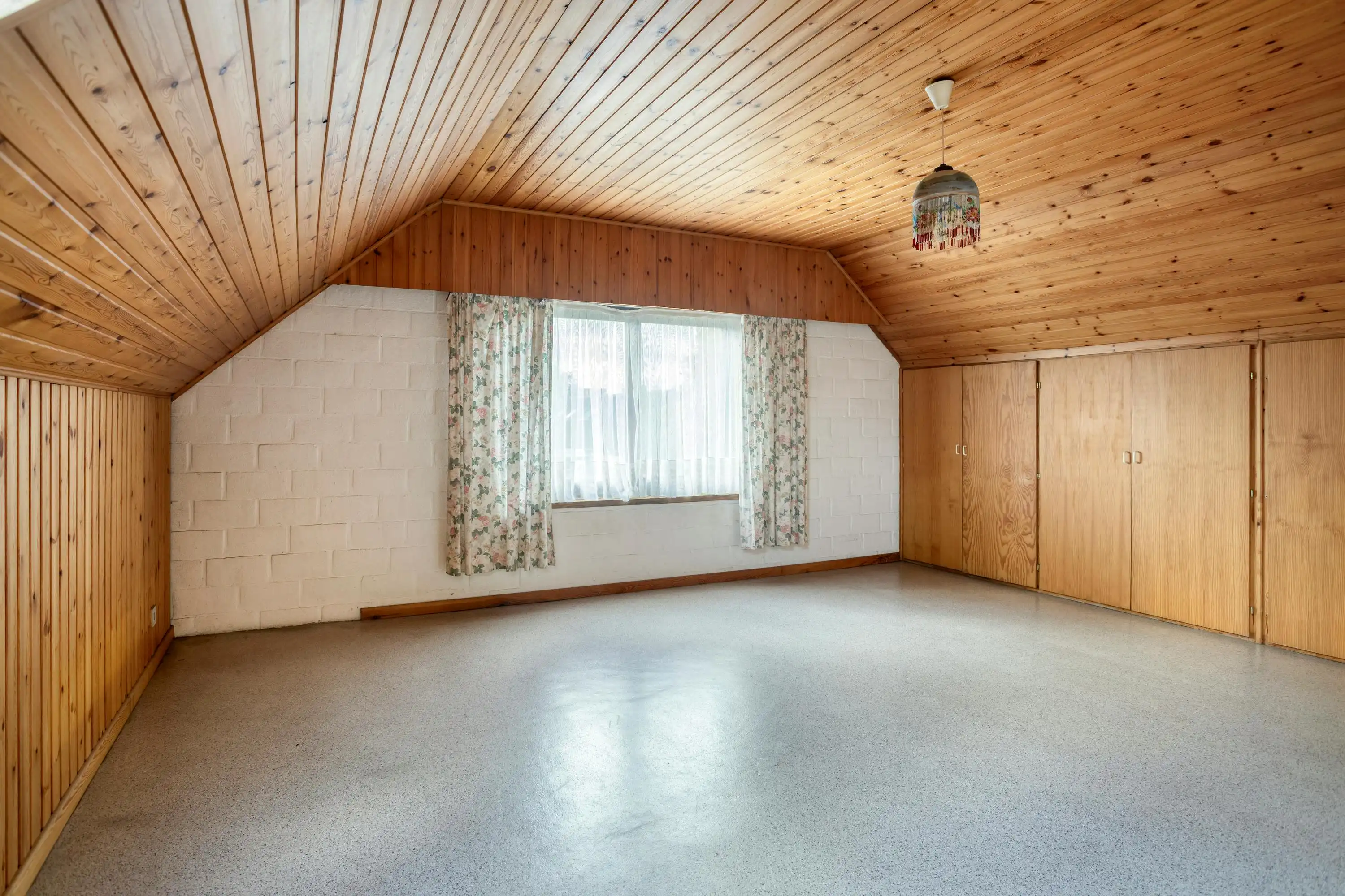 Goed gelegen huis te koop in Lichtaart foto 17