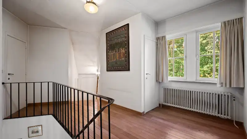 Karaktervolle villa van 325m² met 5 slaapkamers op 24 are foto 23