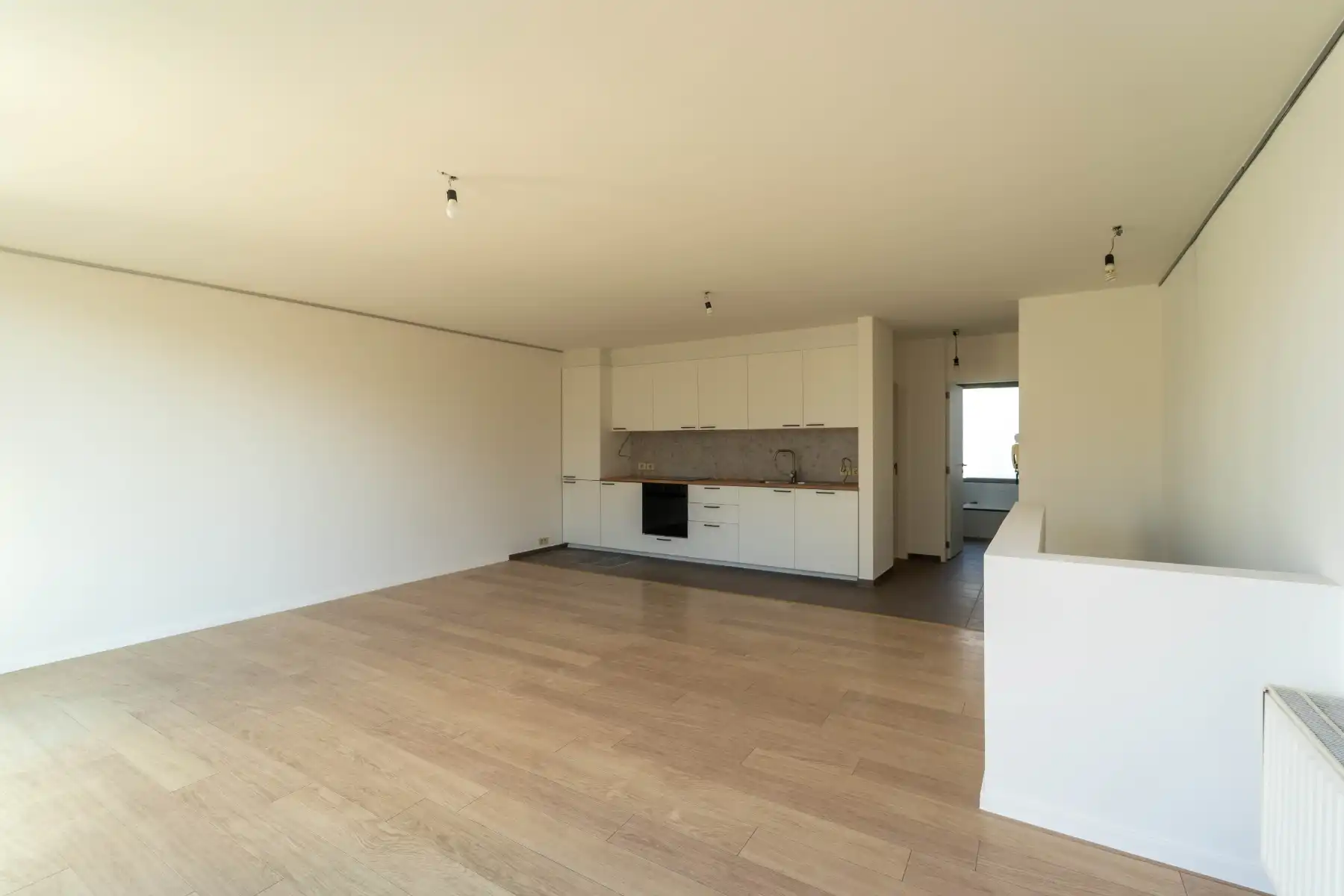 Gerenoveerd appartement met zuidgericht terras op toplocatie vlakbij Gent-Sint-Pietersstation. foto 11