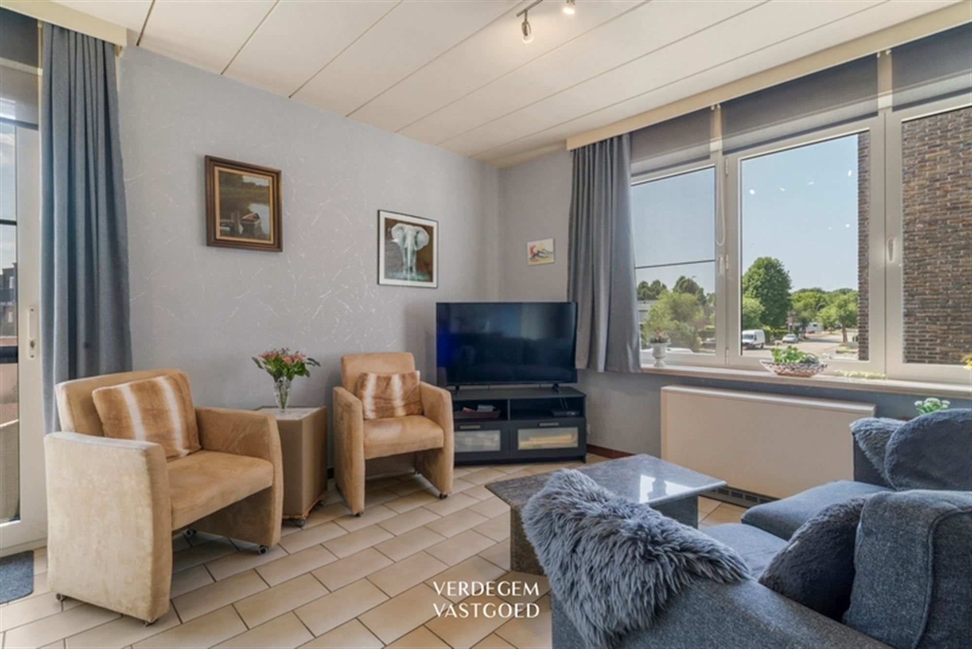 Knap 2 slaapkamer appartement met 2 terrassen en garage foto 3