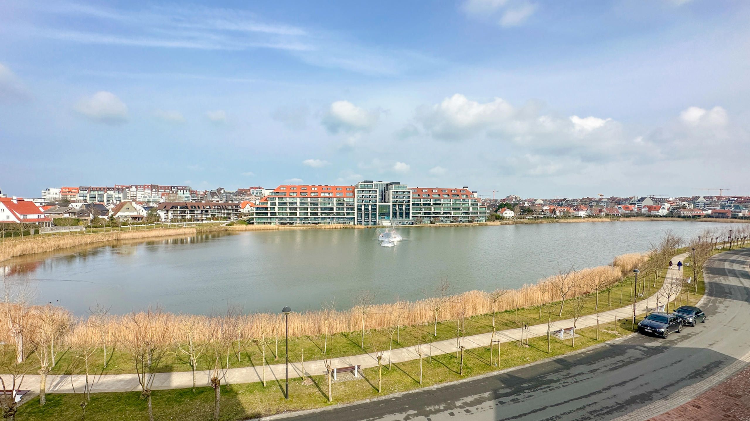 Gerenoveerd appart. met adembenemend zicht op het ZEGEMEER! foto 15
