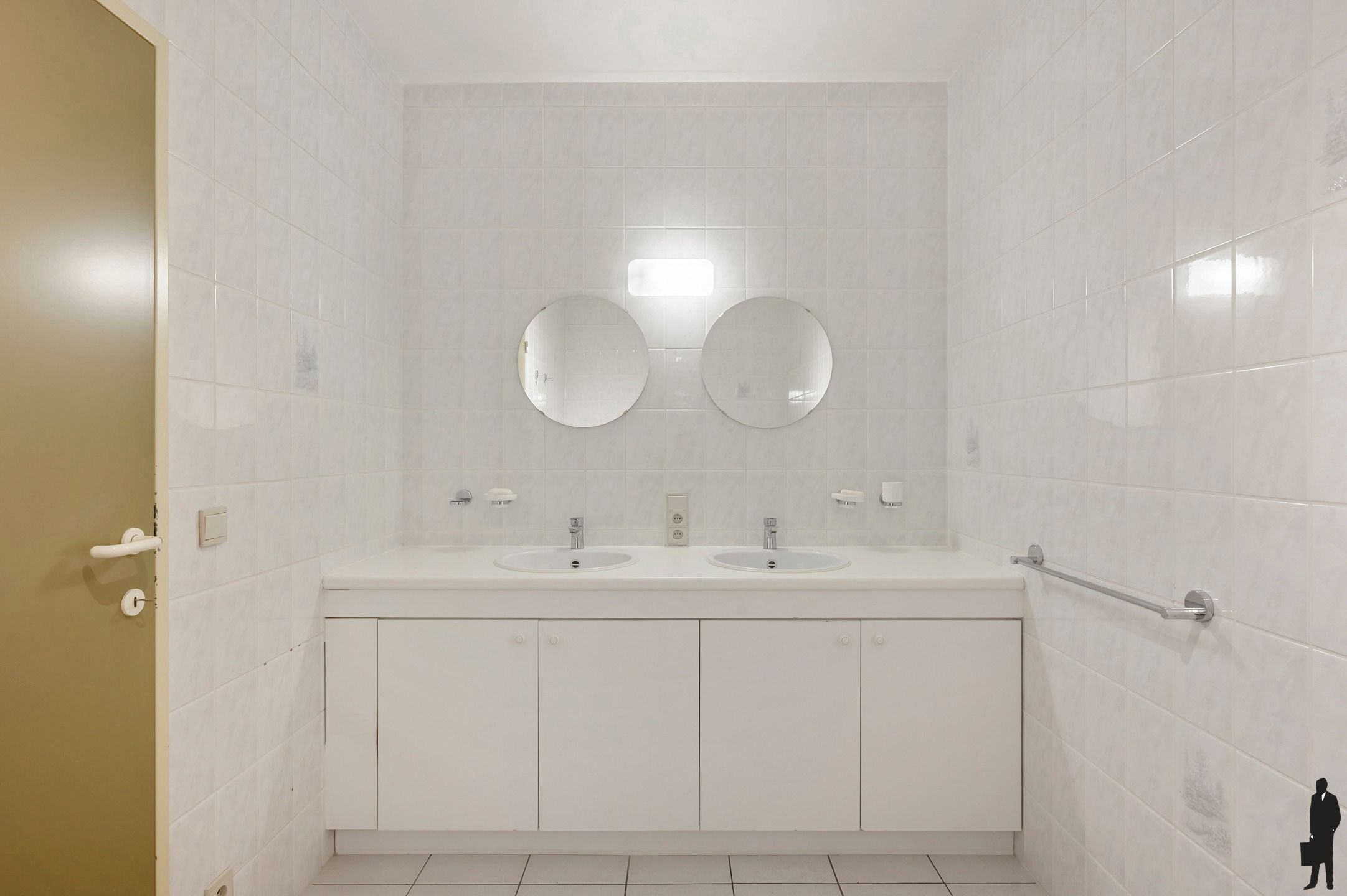 Ruim appartement met terras in het centrum van Nieuwmoer foto 23