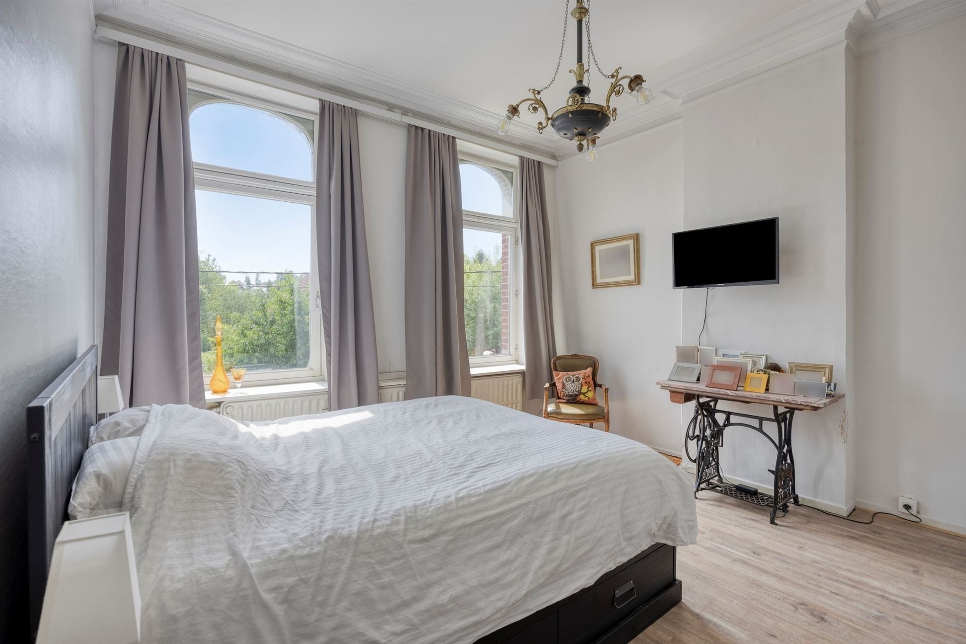 Prachtig gerenoveerde serristenwoning op prima locatie nabij centrum foto 17