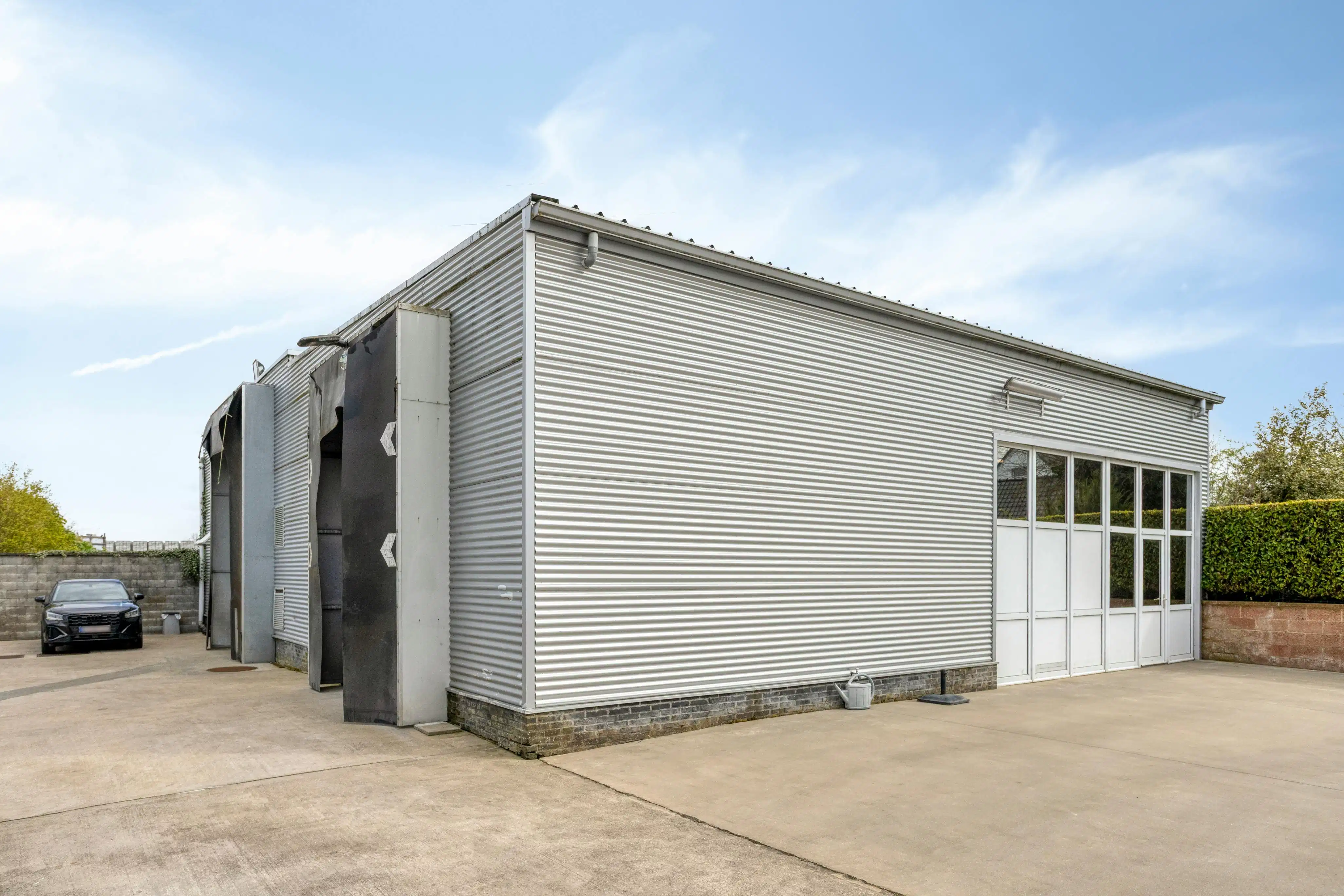 Ruime eigendom met woning, loods en extra bouwgrond foto 15