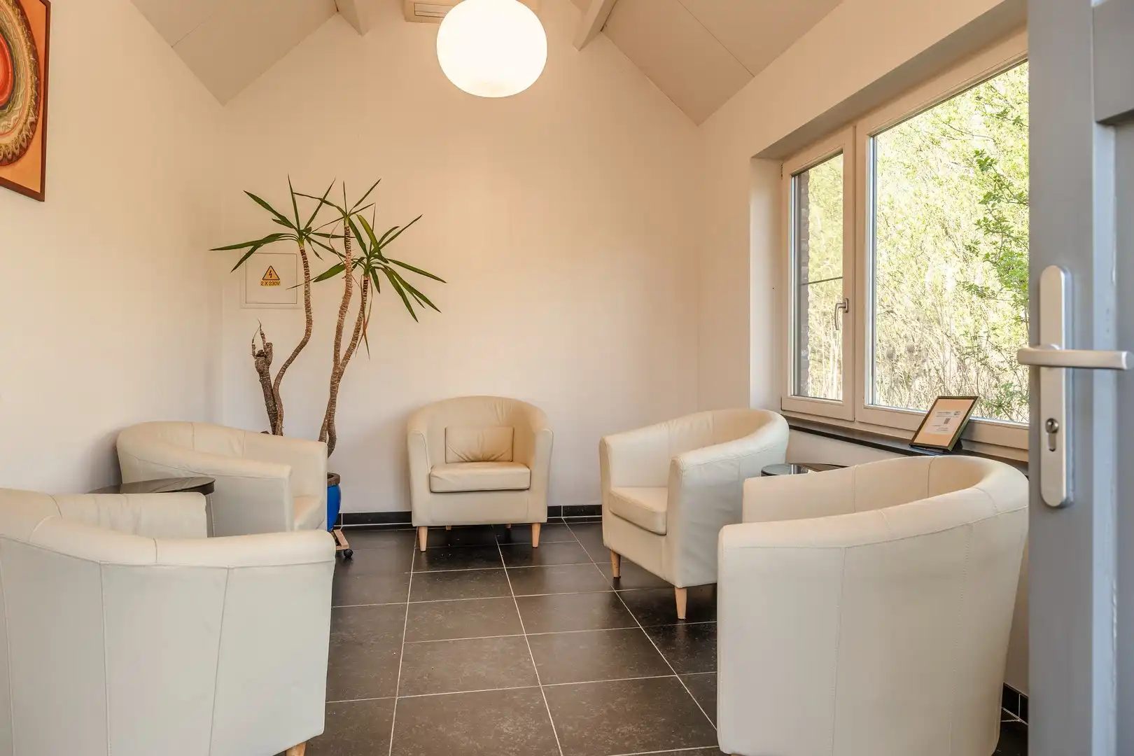 Prachtige instapklare woning met diverse invullingsmogelijkheden! foto 27