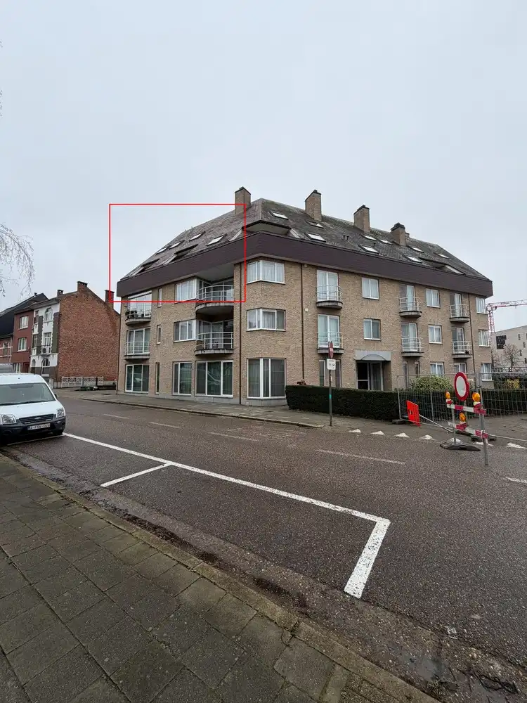 Ruime duplex in hartje Hasselt foto {{pictureIndex}}