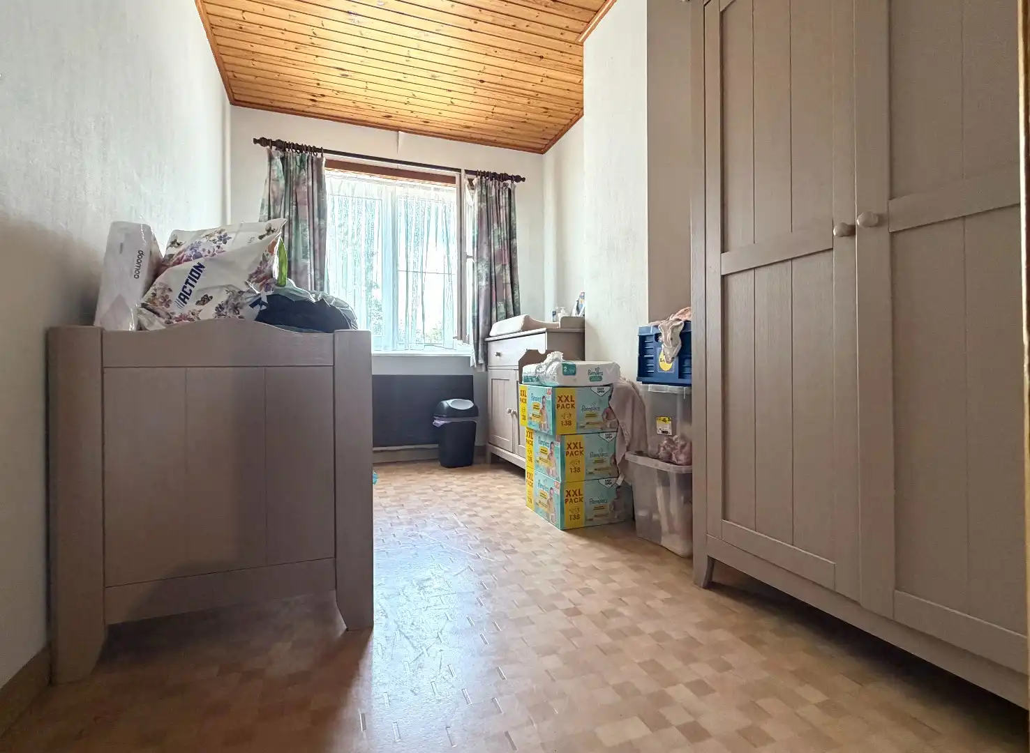 Ruime gezinswoning op toplocatie te koop te Harelbeke! foto 9