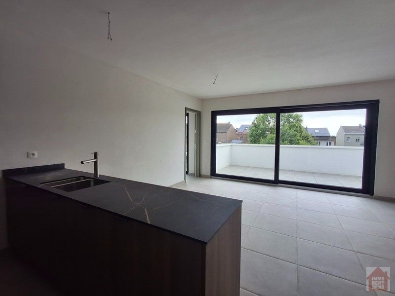 Appartement op topligging met groot terras en parking foto 6