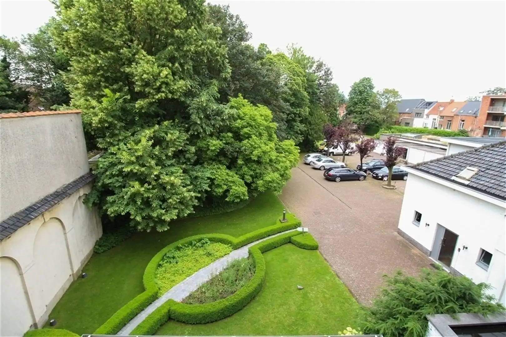 Ruim appartement met uitzicht over de Grote Markt foto 17