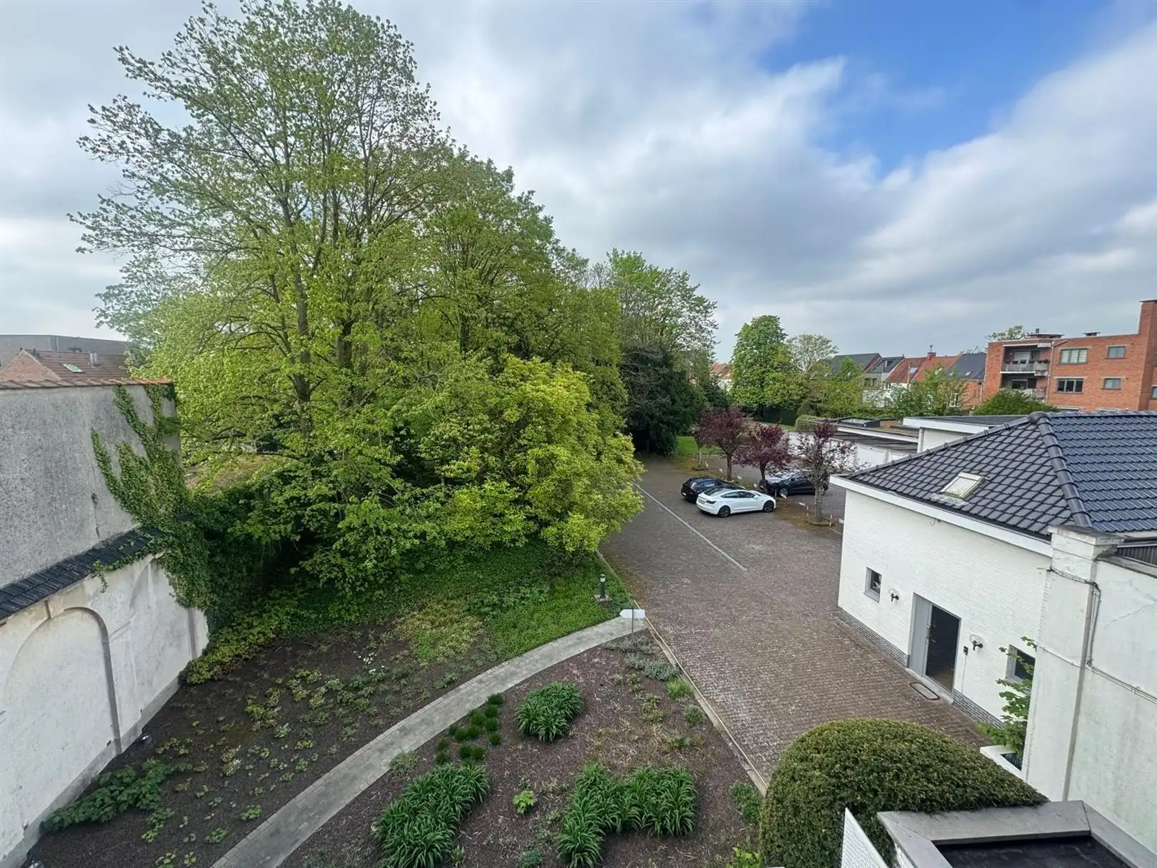 Ruim appartement met uitzicht over de Grote Markt foto 17