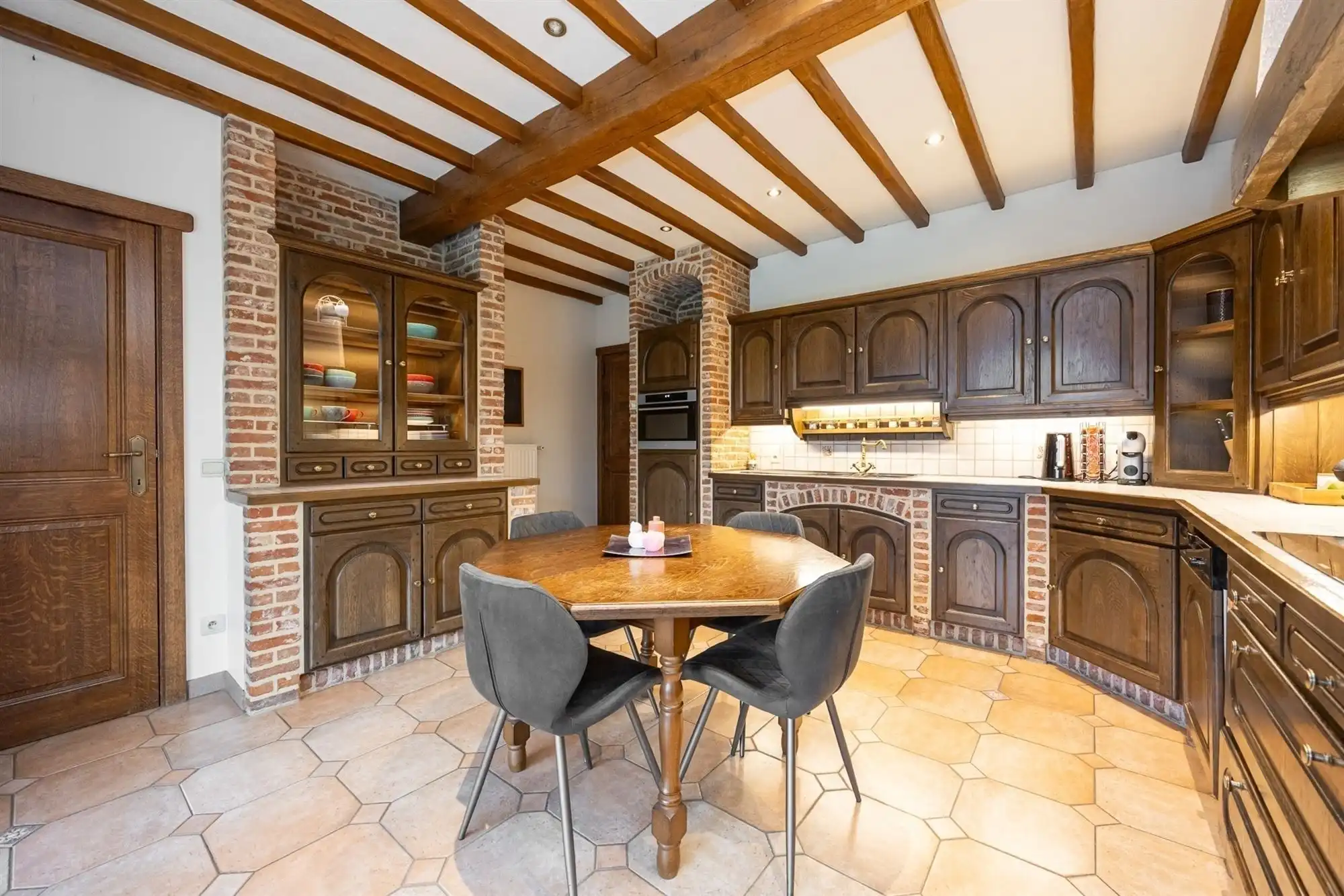 Charmante landelijke woning op toplocatie foto 5