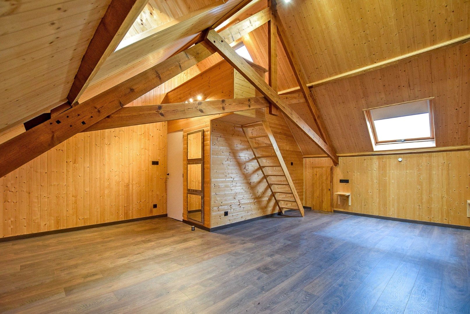 Gerenoveerde rijwoning te huur op 273m² met 3 slaapkamers te Adinkerke (De Panne)!  foto 21